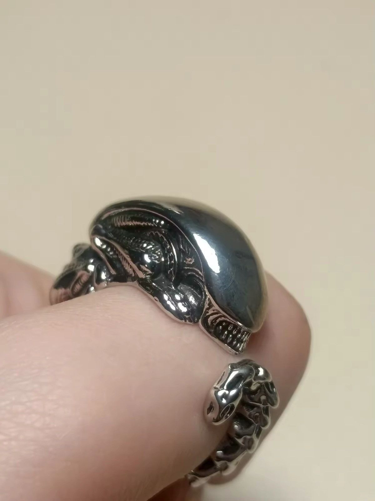 Vintage Retro Alien Resizeable Ring Size ONE SIZE - 7 Thumbnail