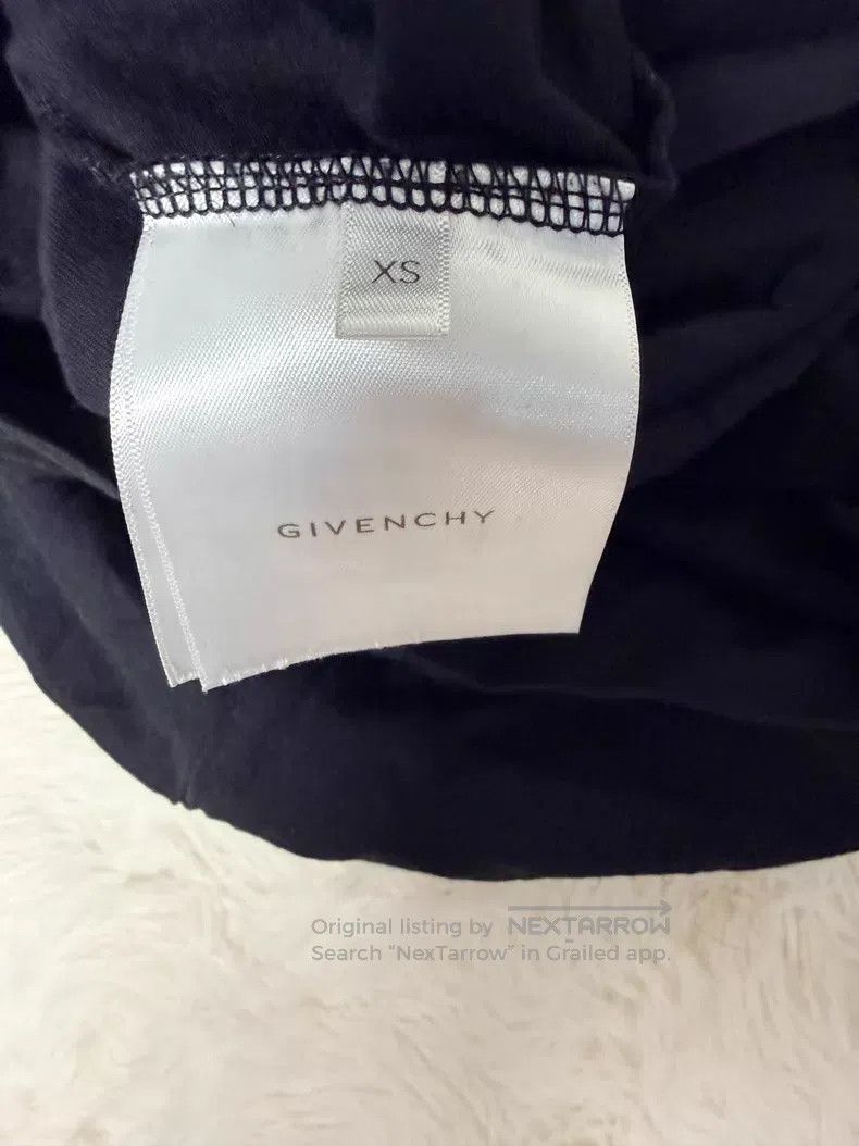 Givenchy Givenchy short sleeves Size US XS / EU 42 / 0 - 5 Thumbnail