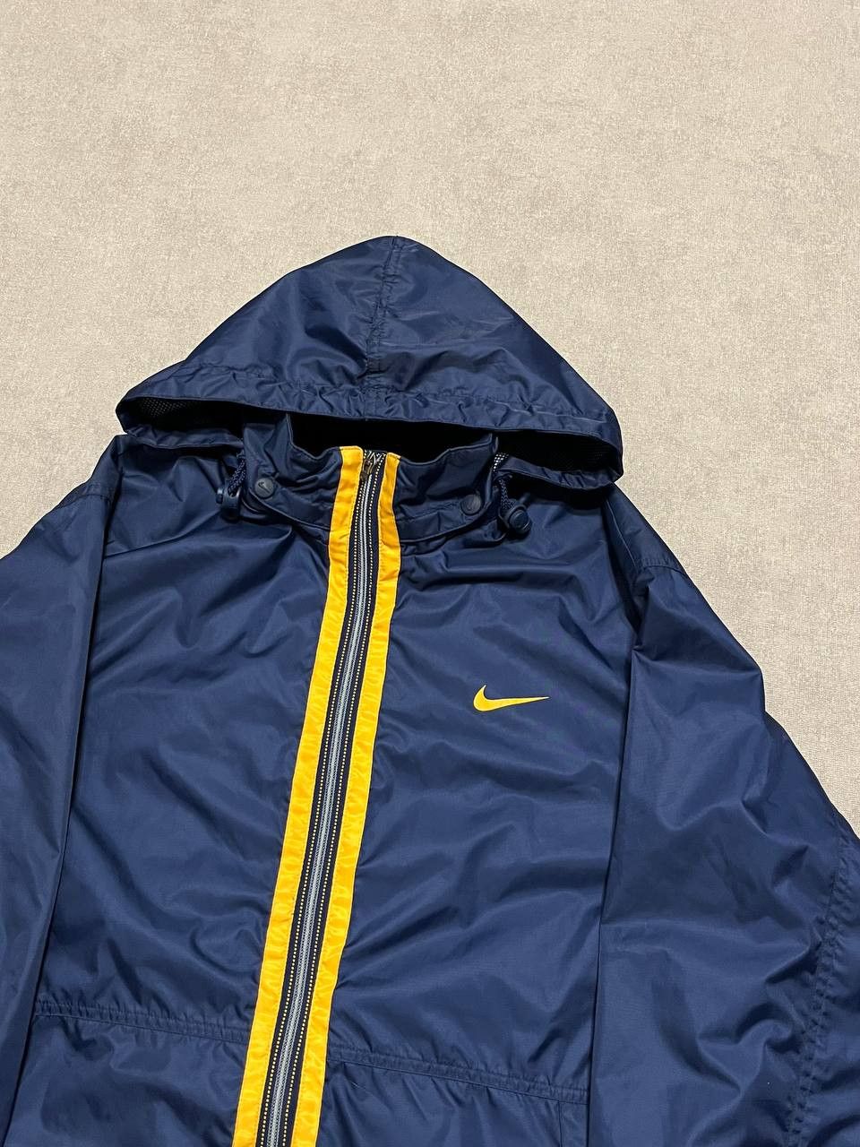 Nike Vintage Nike Windbreaker Track Jacket Big Logo Men Size US M / EU 48-50 / 2 - 2 Thumbnail