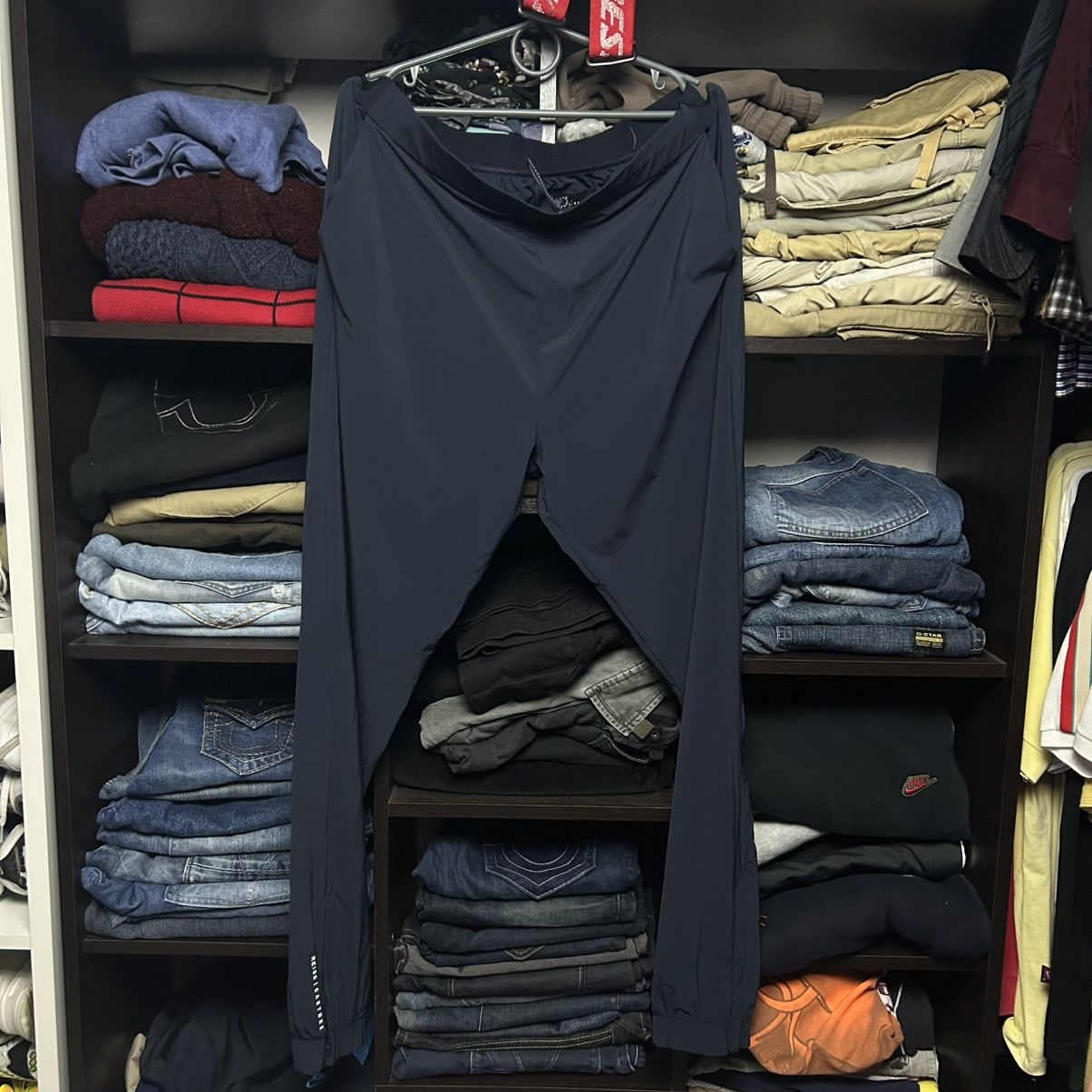 Reiss Designer Reiss x Castore Sportswear nylon y2k pants size L Size US 34 / EU 50 - 1 Thumbnail