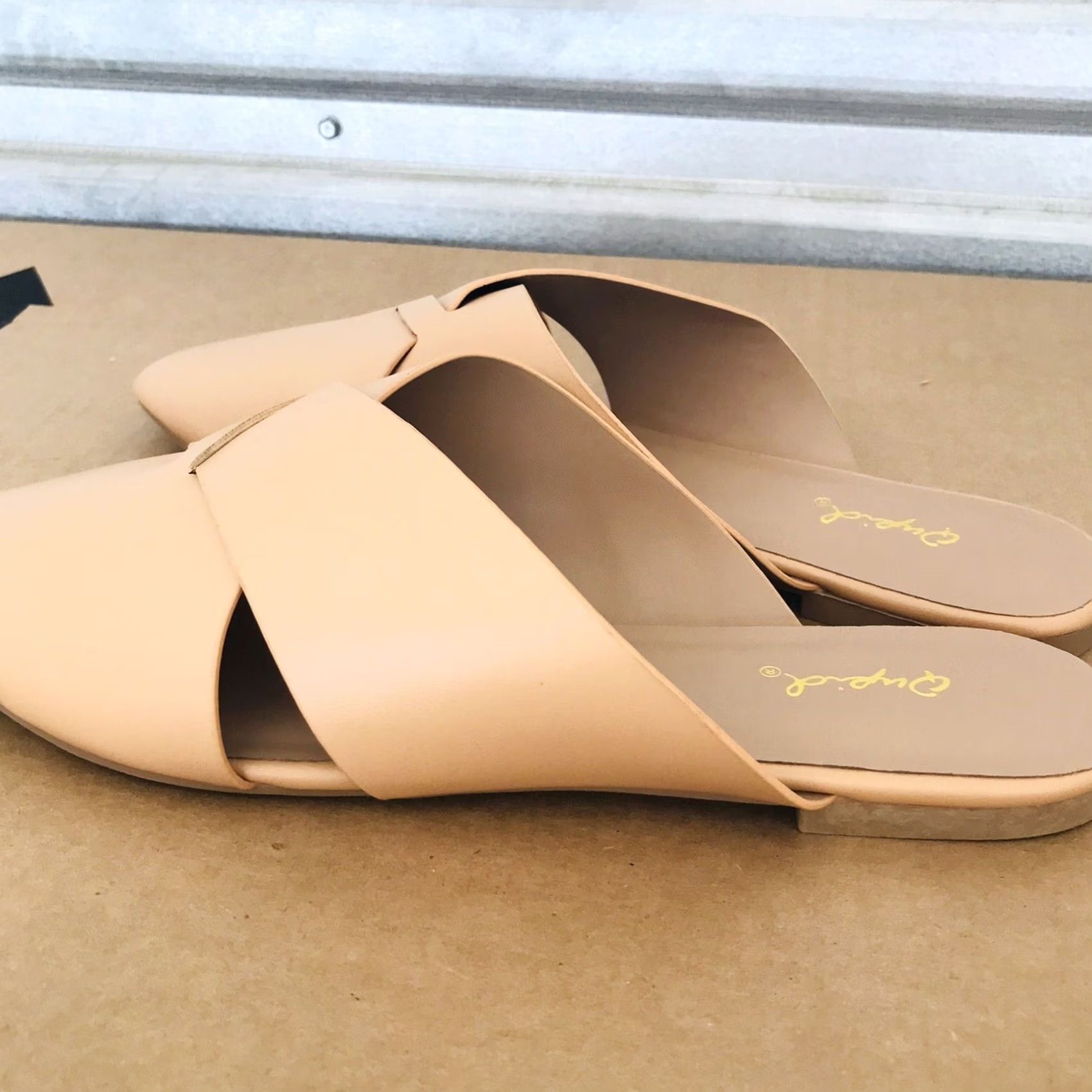 Vintage Qupid Women Ballerina Pointed Toe Open Back Slip On Flat Mules Sandals 10 US Faux Leather Beige Vintage No 60s 70s 80s American Art Womens Size US 8 / IT 38 - 2 Thumbnail