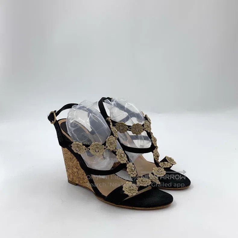 Chanel Chanel Black camelia one-character buckle slope heel sanda Size US 8 / IT 38 - 2 Thumbnail