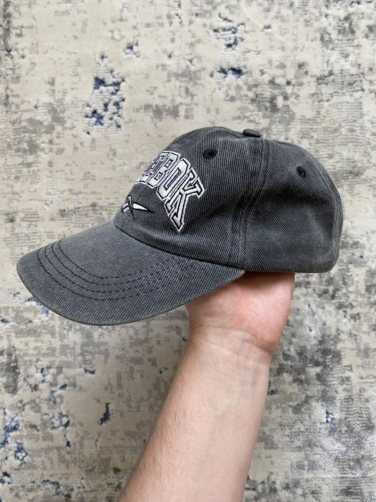 Reebok Vintage Reebok Faded Big Logo Hat Size ONE SIZE - 4 Thumbnail