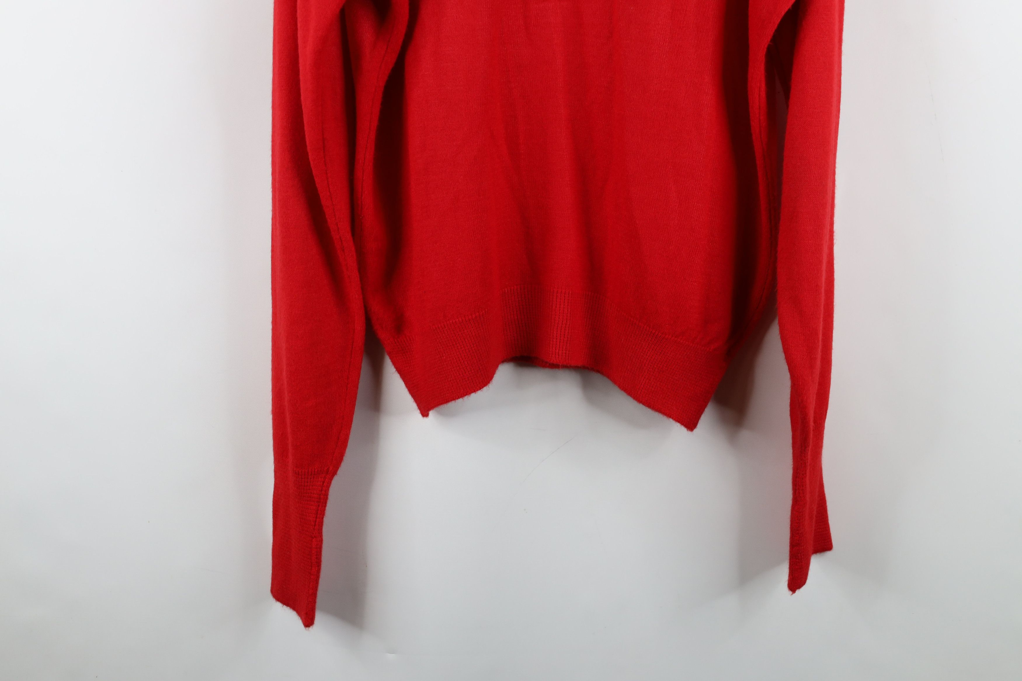 Izod Vintage 70s Izod Soft Knit Golfing Golf V-Neck Sweater Red Size US M / EU 48-50 / 2 - 10 Thumbnail