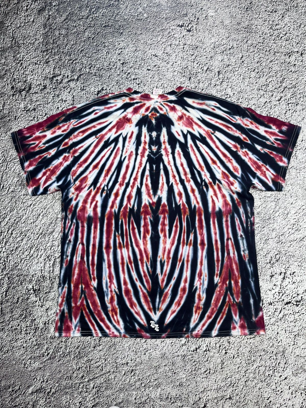 Vintage Vintage Y2K tie dye coloured tee streetwear size XL Size US XL / EU 56 / 4 - 3 Thumbnail