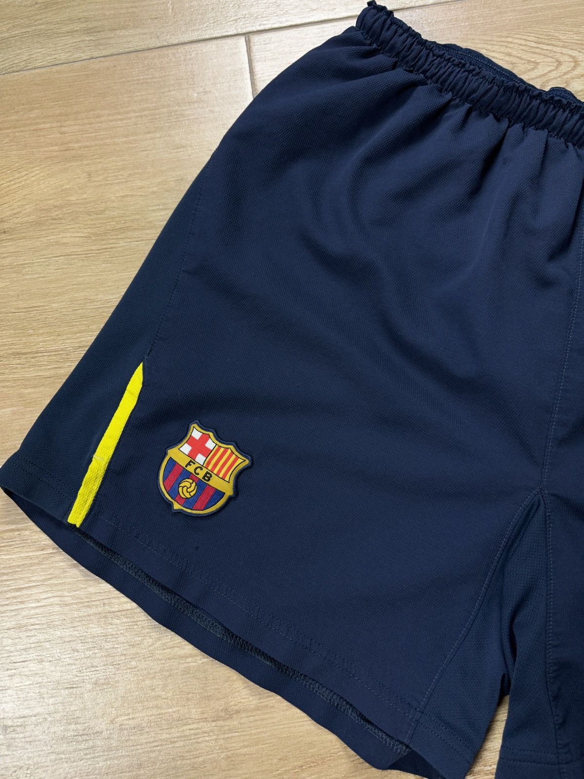 Nike × Vintage Vintage Y2K Barcelona Nike Soccer Shorts Size US 36 / EU 52 - 2 Thumbnail