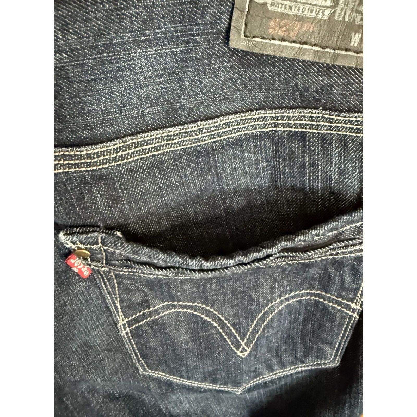 Levi's Levi's 527 Jeans Mens 33x34 Dark Blue Bootcut Denim 5-Pocket Zipper Regular Rise Cotton 527 Series Blue Jeans Mens Size 33 Regular Size US 33 - 7 Thumbnail