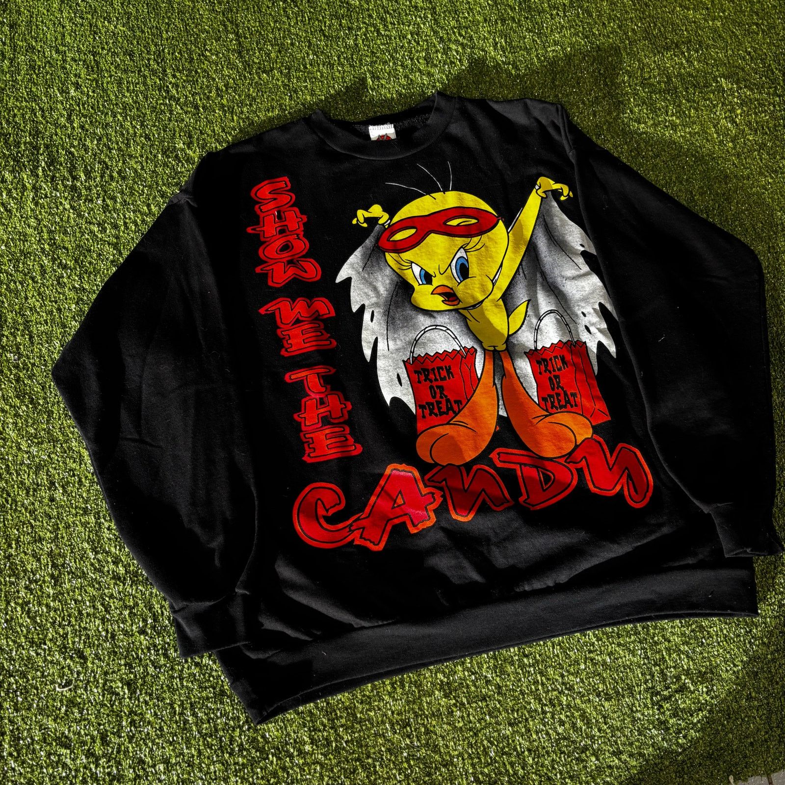 Vintage Vintage 90s Looney tunes Tweety bird crewneck Size US L / EU 52-54 / 3 - 1 Thumbnail
