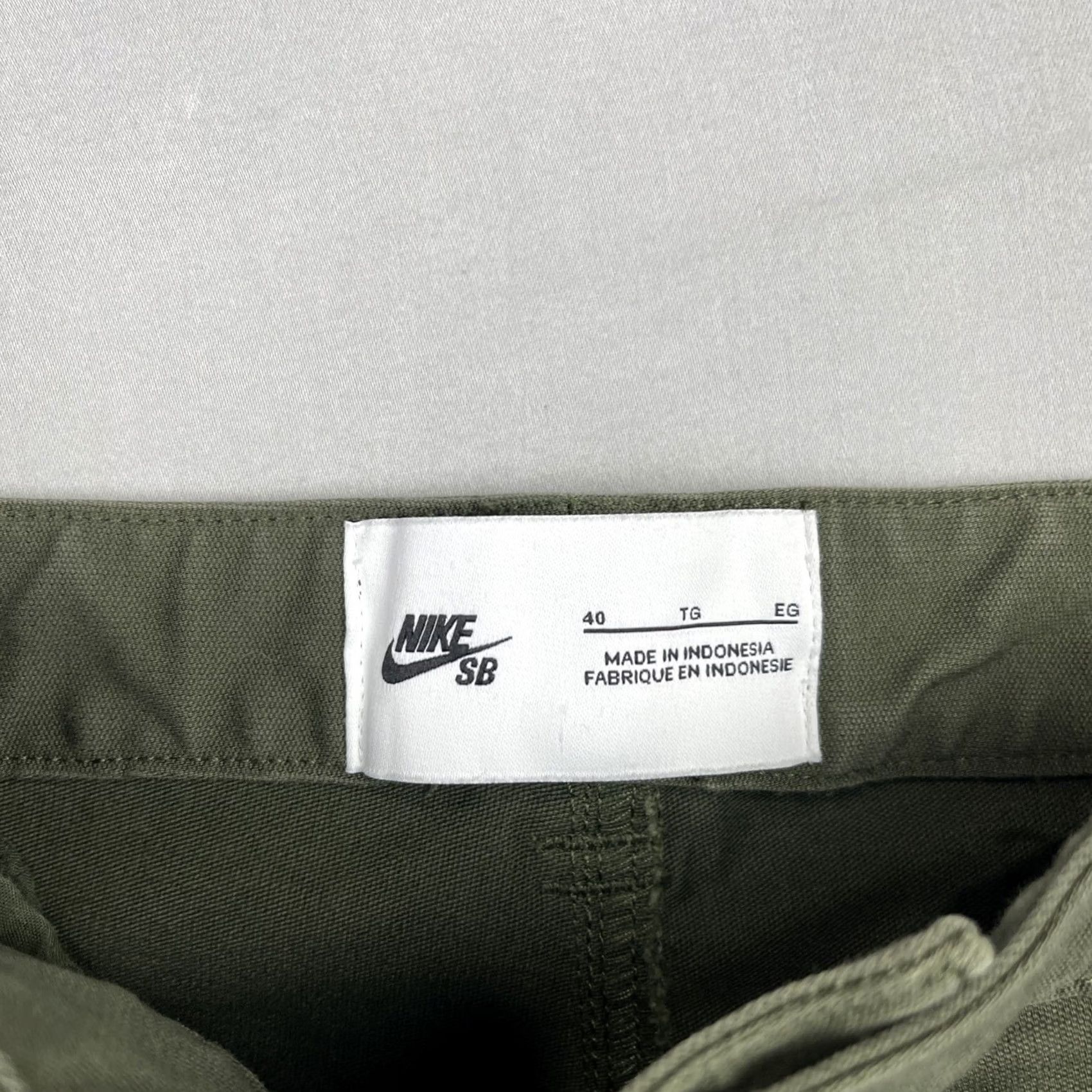 Nike Nike SB Shorts Mens 40 Green Cargo Canvas Skate DH2939-325 Chino Cotton Blend Cargo Pocket Style: Cargo, 40 Size US 40 / EU 56 - 5 Thumbnail