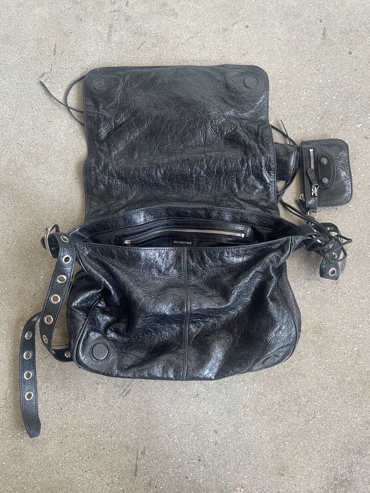 Balenciaga Le Cagole Messenger Bag Size ONE SIZE - 4 Thumbnail