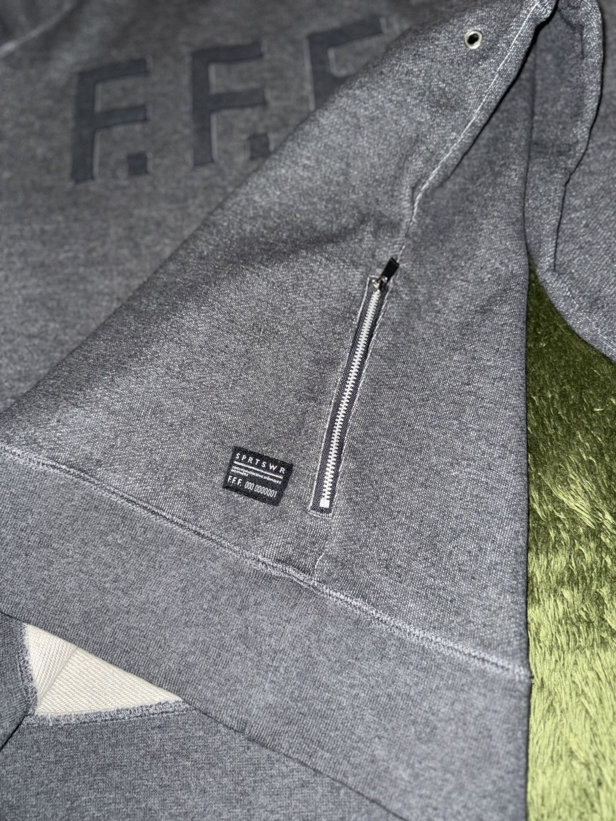 Nike [L] Nike F.F.F. France Football Zip Pocket Sweatshirt Grey Size US L / EU 52-54 / 3 - 5 Thumbnail