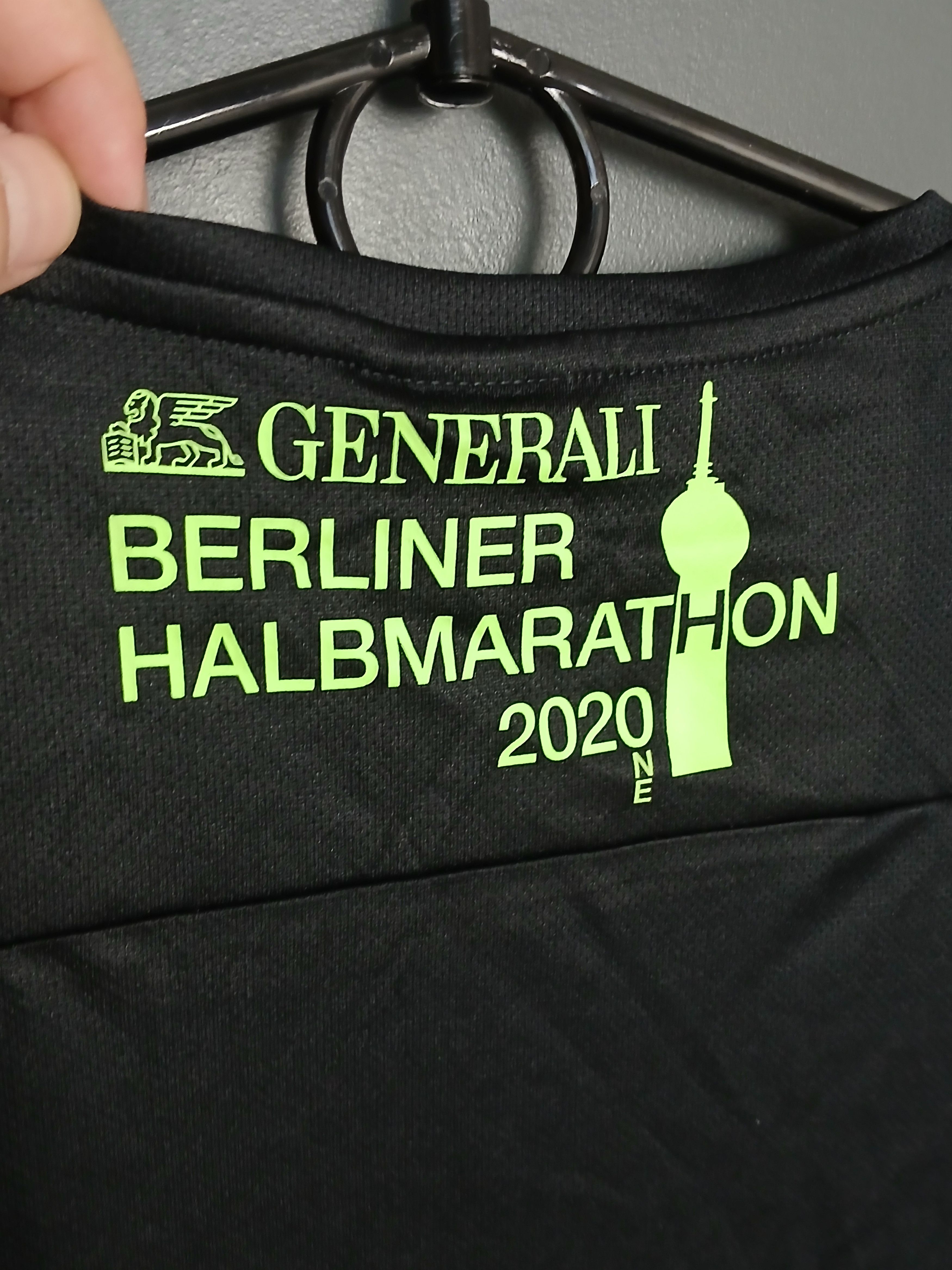 Adidas New Adidas Berlin Marathon Running Training T-Shirt Size XS / US 0-2 / IT 36-38 - 4 Thumbnail
