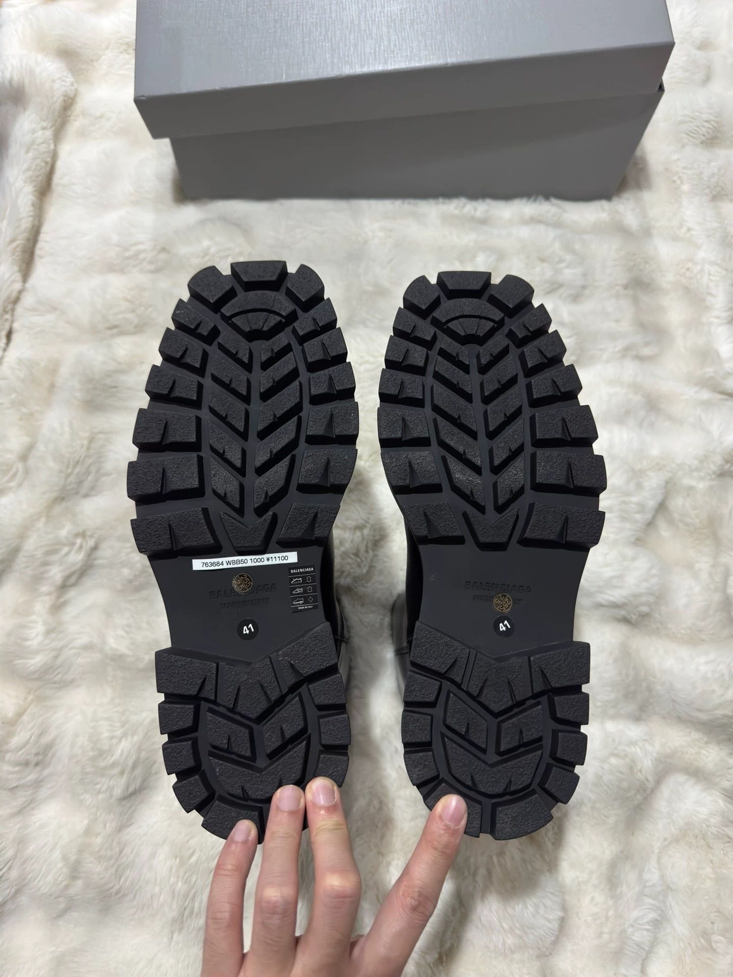 Balenciaga Brand new Balenciaga Rhino Derby boots Size US 8 / EU 41 - 5 Thumbnail