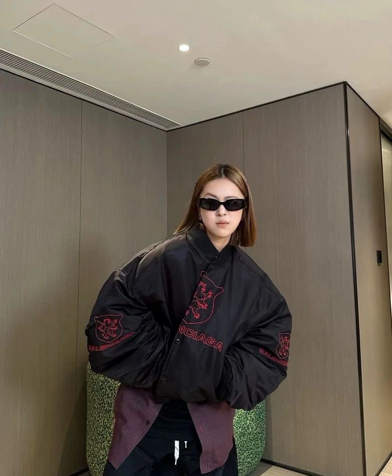 Balenciaga Balenciaga Manchester United co-branded flying jacket Size US S / EU 44-46 / 1 - 6 Thumbnail