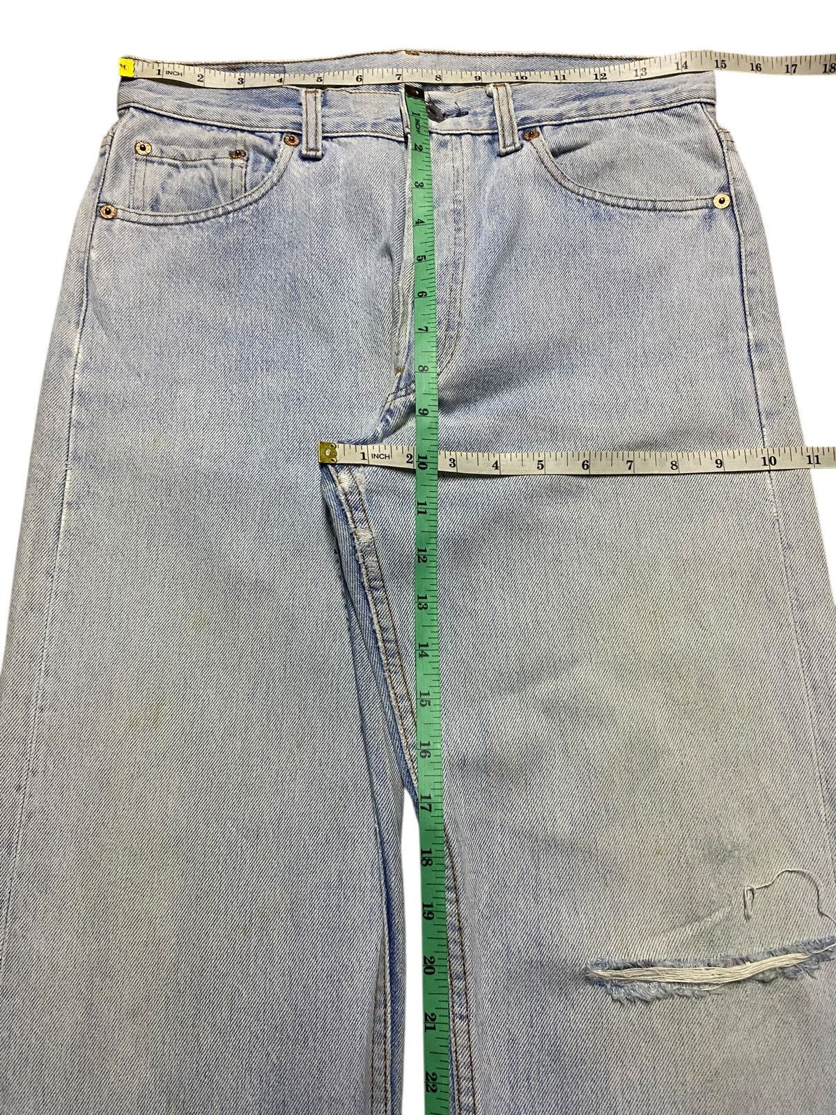 Levi's Vintage Clothing Vintage Levis 501 90s Light Wash Distressed Loose Jeans Size US 30 / EU 46 - 16 Thumbnail