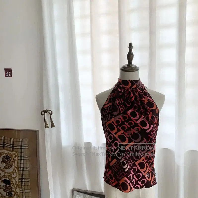 Burberry Burberry Brown Polyester Women's T-Shirt. Size M / US 6-8 / IT 42-44 - 1 Thumbnail