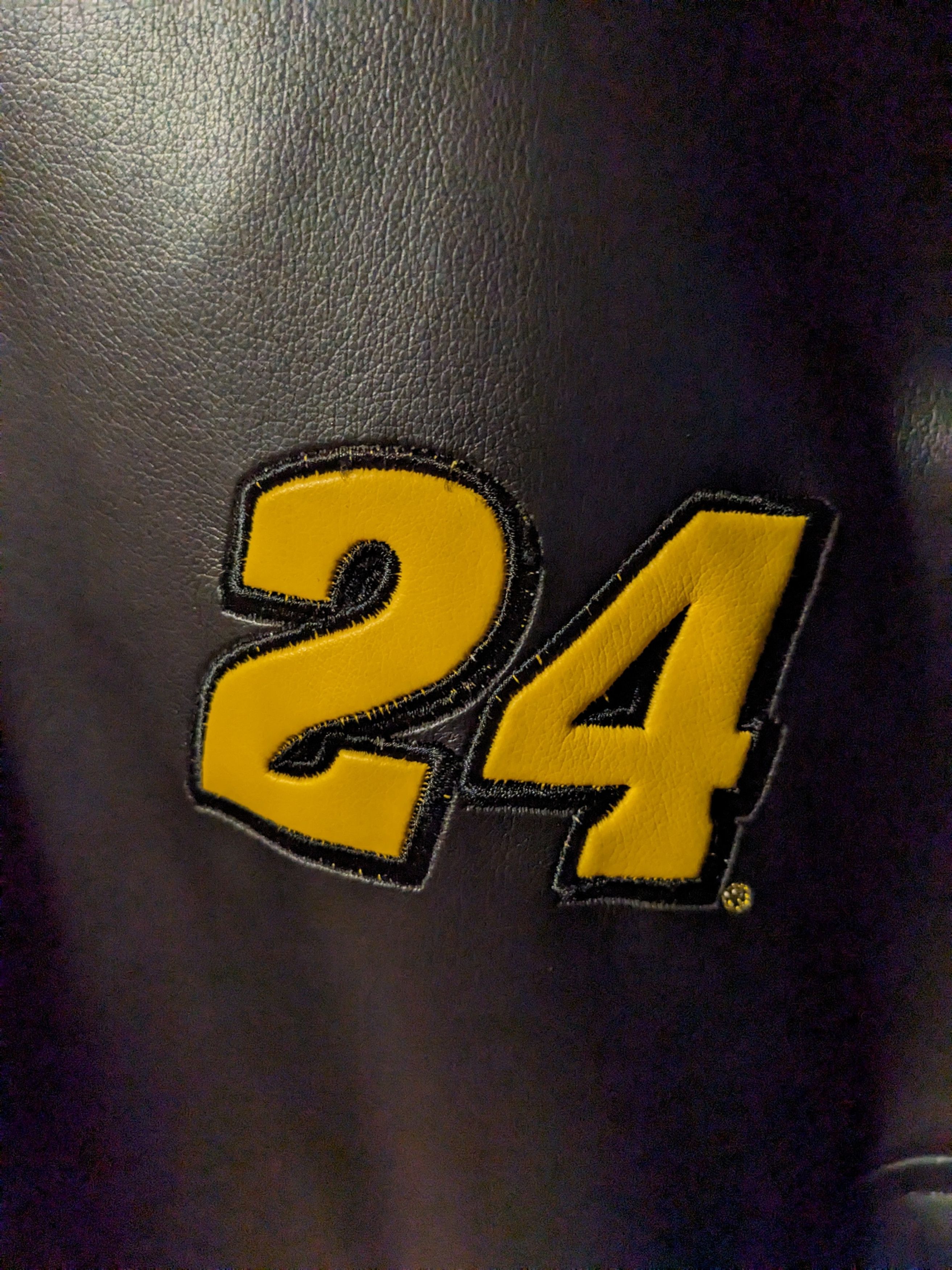 Chase Authentics × NASCAR × Vintage Vintage Jeff Gordan Nascar Chase Authentic Pleather Jacket Size US L / EU 52-54 / 3 - 2 Thumbnail