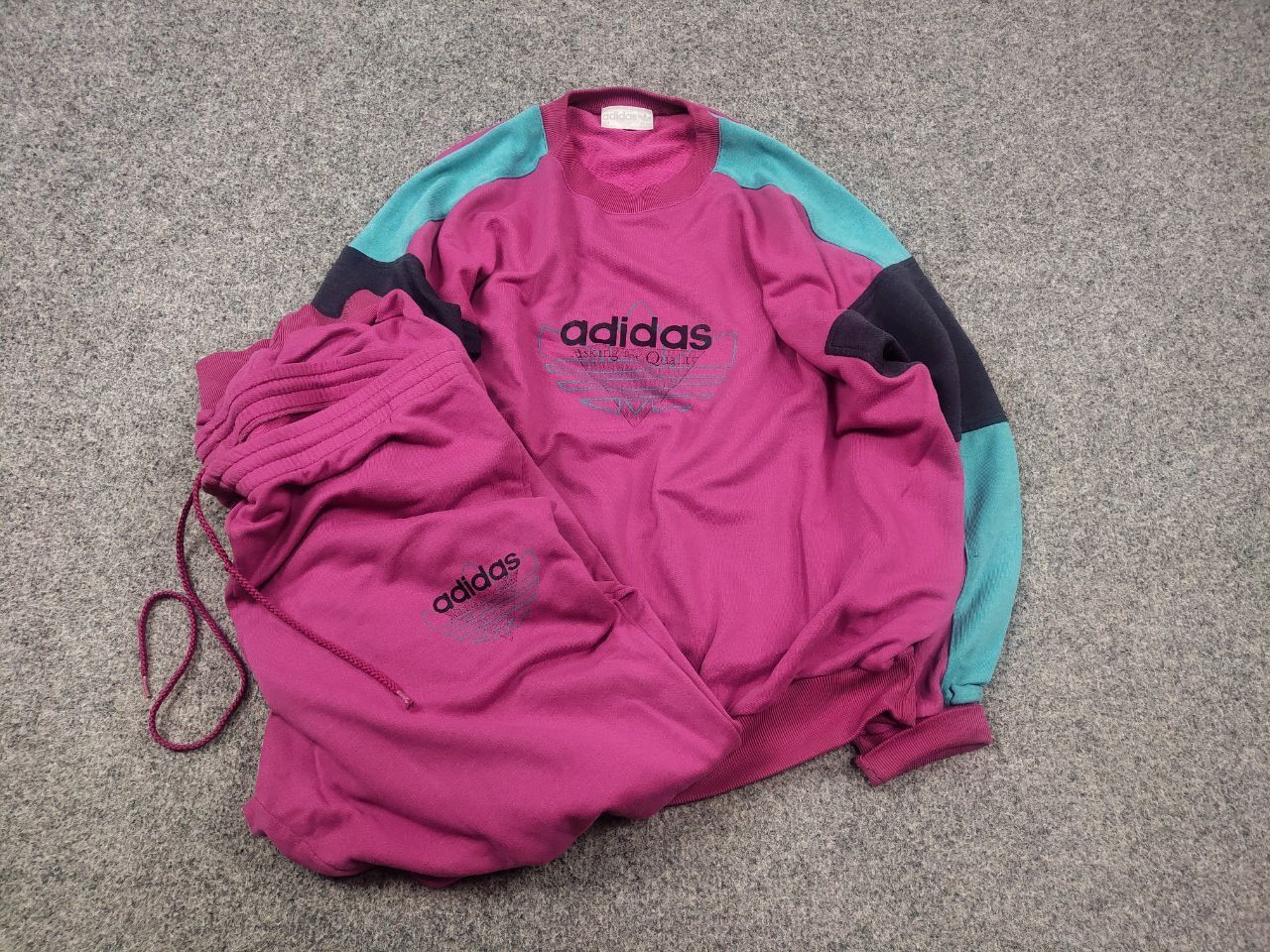 Adidas Vintage 90's Adidas Originals Tracksuit Sweatshirt Pants Size US M / EU 48-50 / 2 - 3 Thumbnail
