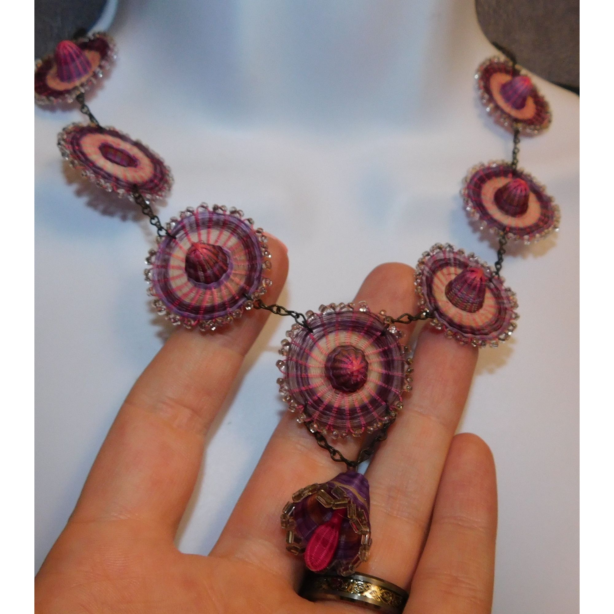 Other Vintage Purple And Pink Woven Sombrero Necklace Size ONE SIZE - 6 Thumbnail