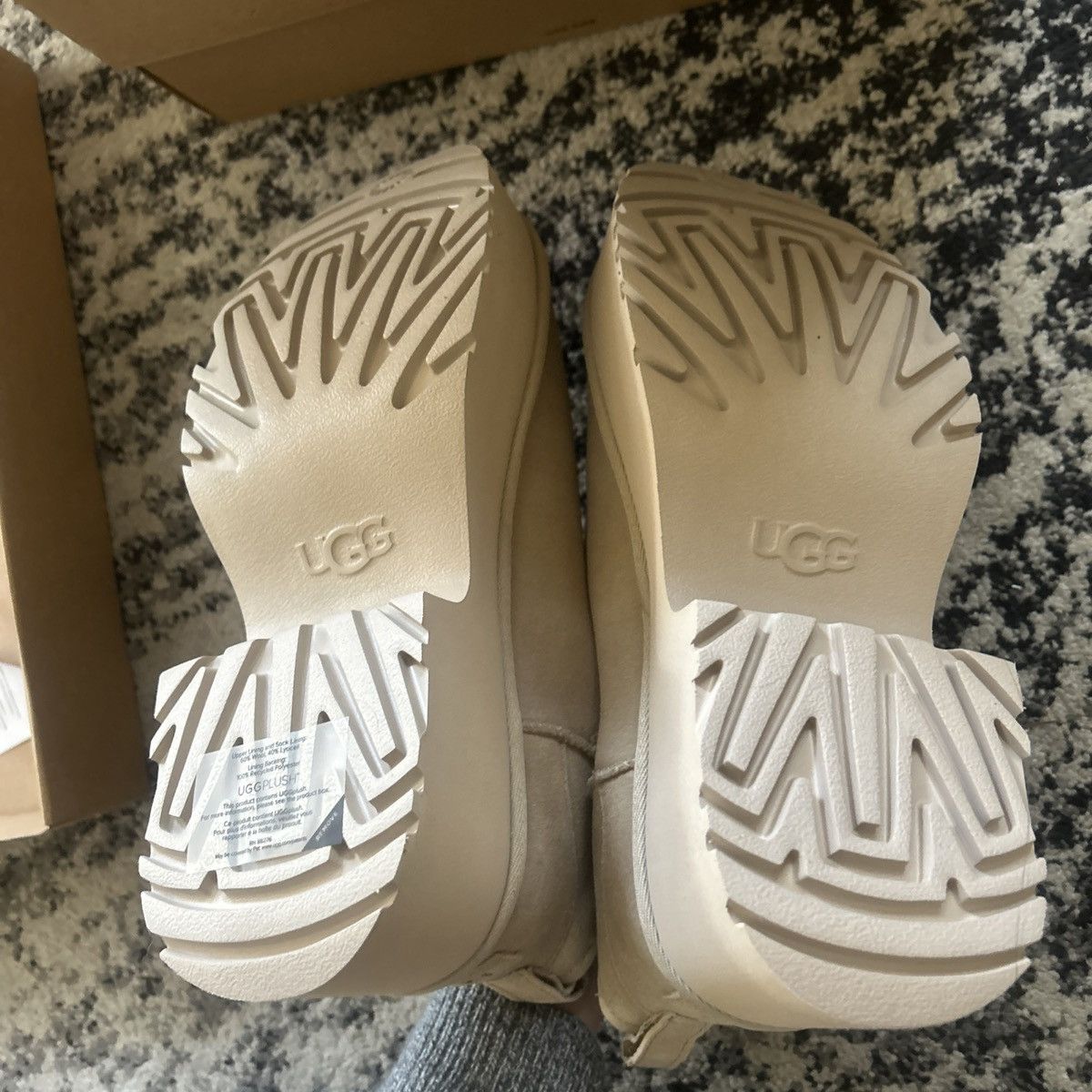 Ugg UGG Classic Ultra Mini New Heights Platform Boot MDSD Size US 11 / IT 41 - 5 Thumbnail