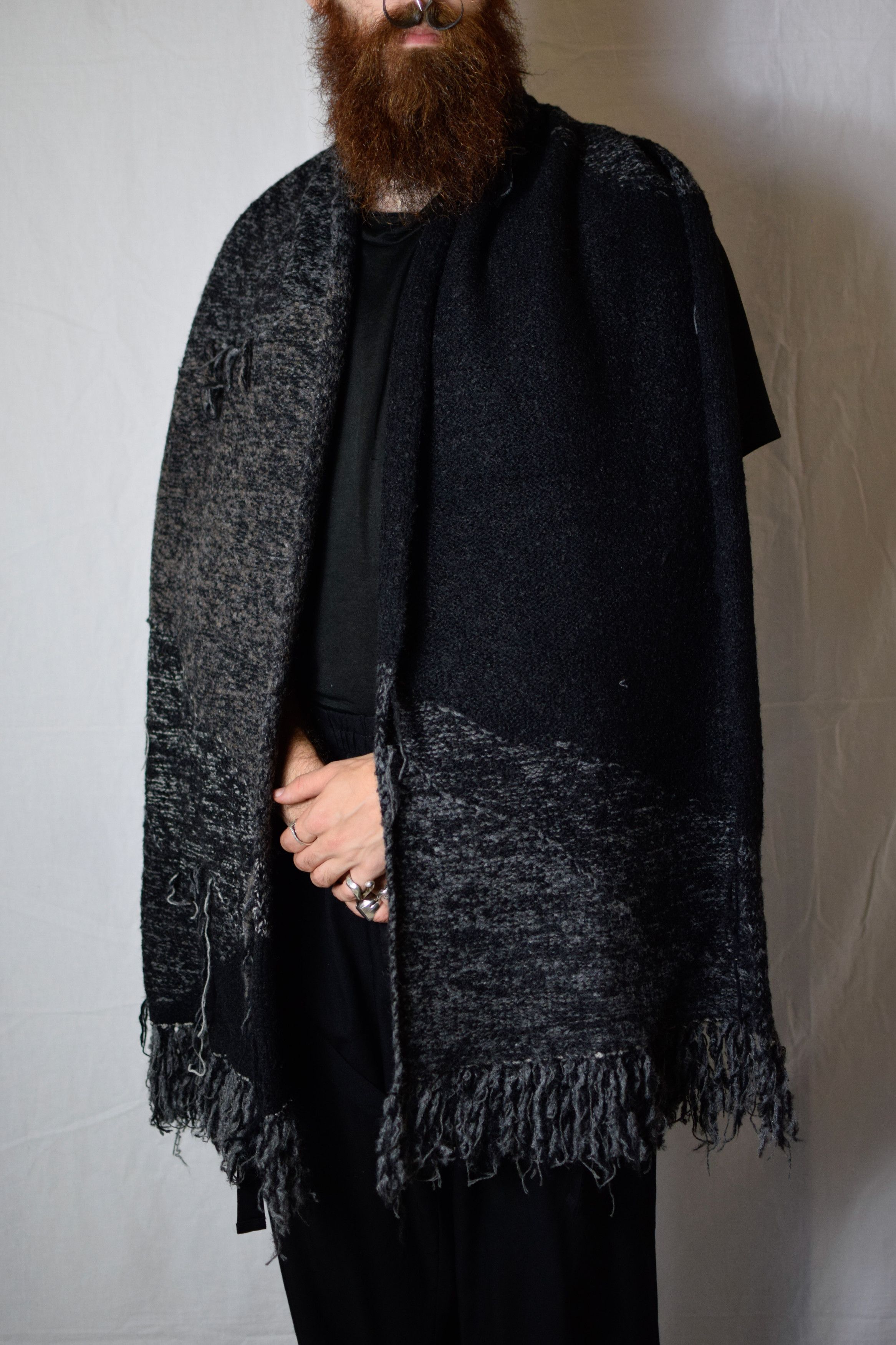 The Viridi-anne TVA AW23 Grunge Muffler - VI-3678-09 Size ONE SIZE - 1 Thumbnail