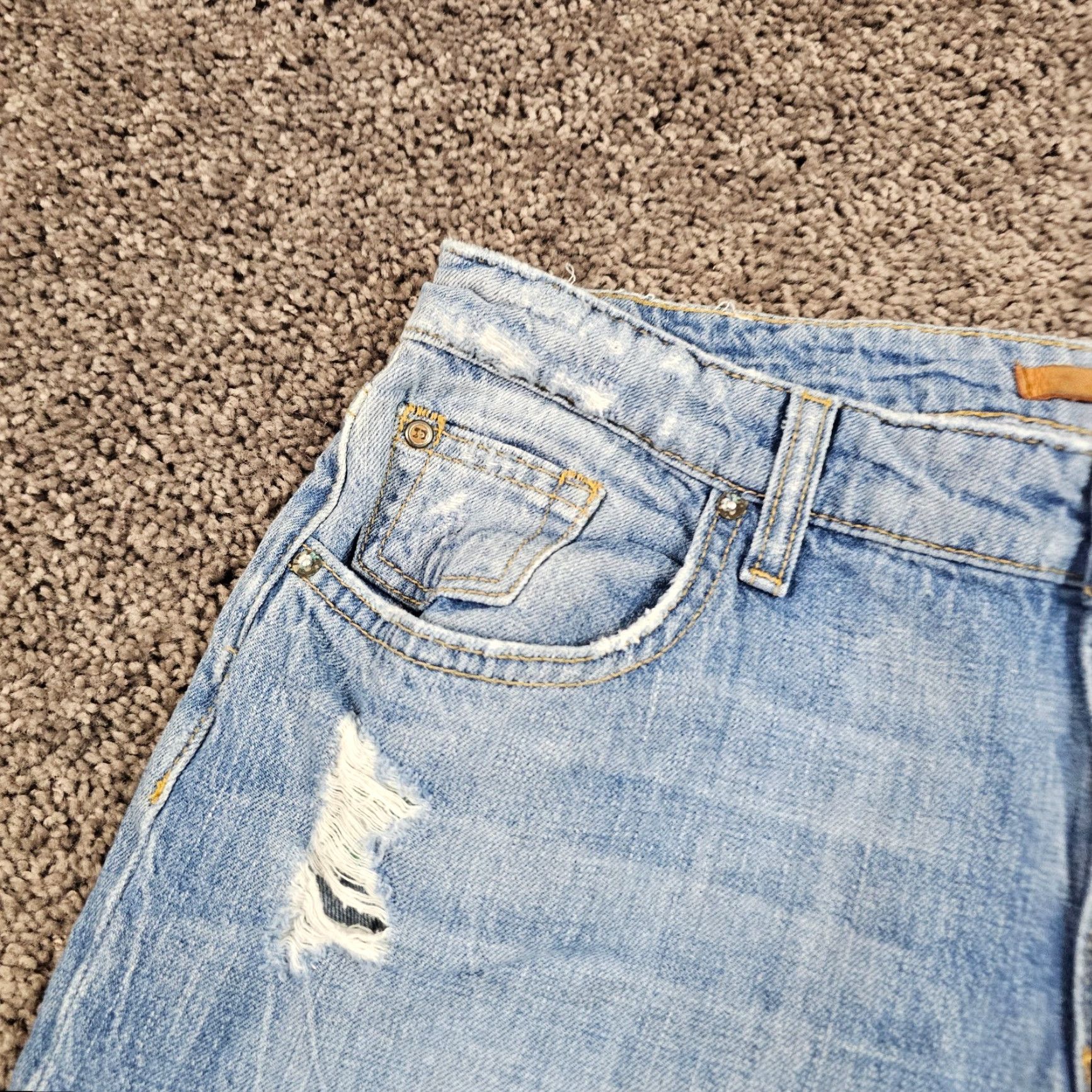 Vintage Joe's Jeans Jeans Women 28 Boyfriend Crop Light Wash Distressed Ex Lover 30x26 Blue Cotton Denim Regular Inseam 26 in Womens Size 28" / US 6 / IT 42 - 3 Thumbnail