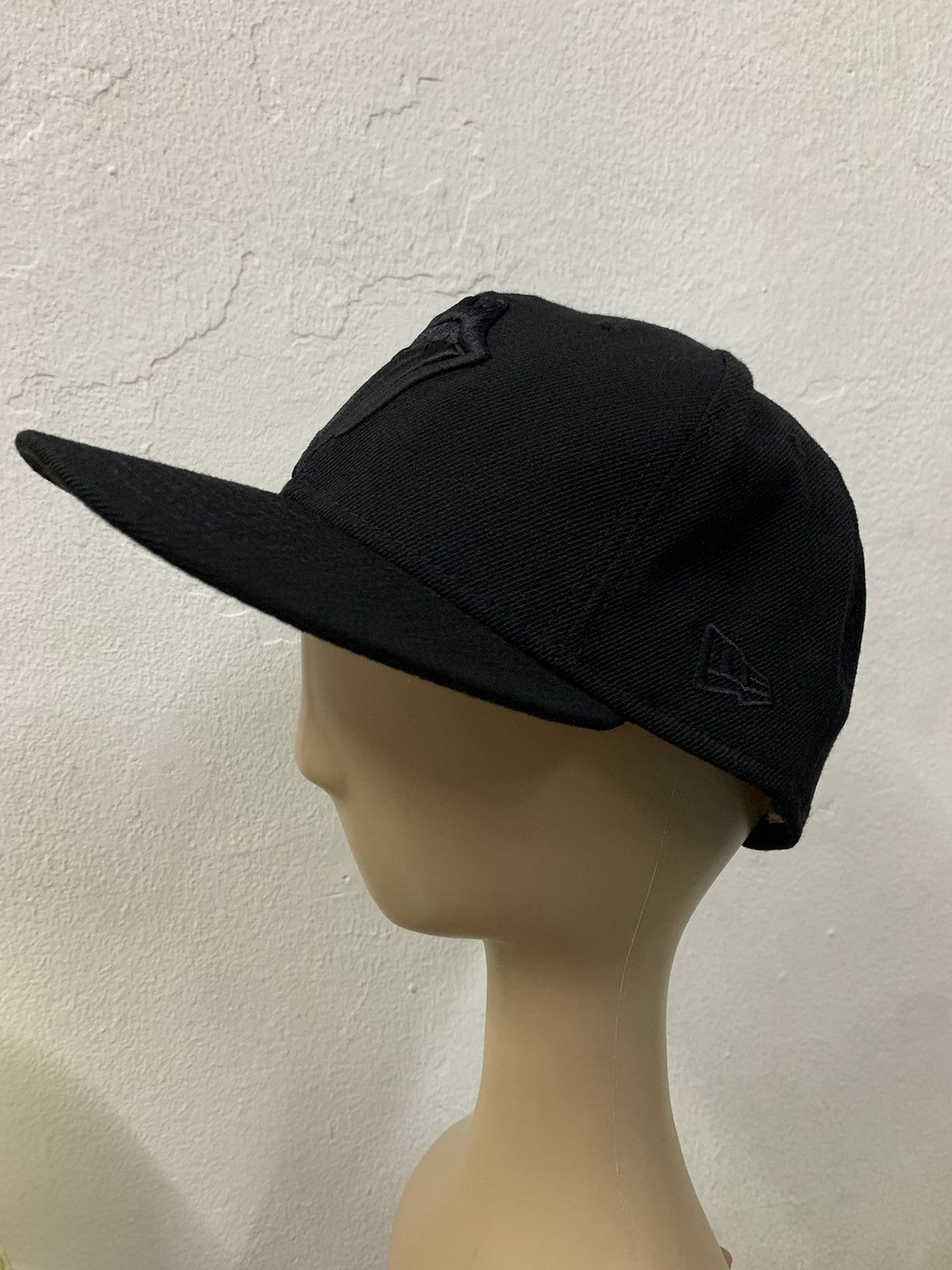 New Era × The Rolling Stones New Era The Rolling Stone Black On Black Full Cap Size ONE SIZE - 4 Thumbnail