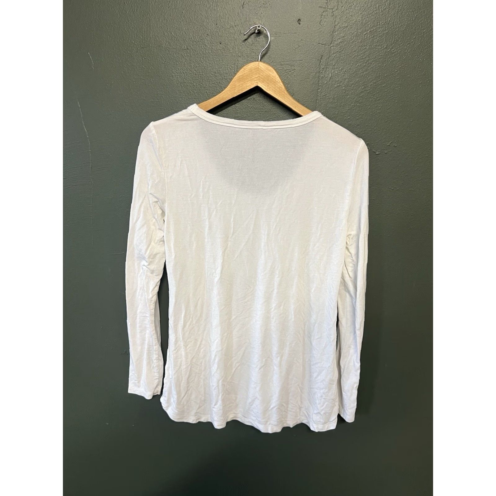 Vintage LAYERS Hatch Collection Womens LongSleeve White Small Soft Shirt Top Shirt Blouse Womens - 27" Length - 20" Pit to Pit - Hatch - Layer - White - S Size S / US 4 / IT 40 - 2 Thumbnail