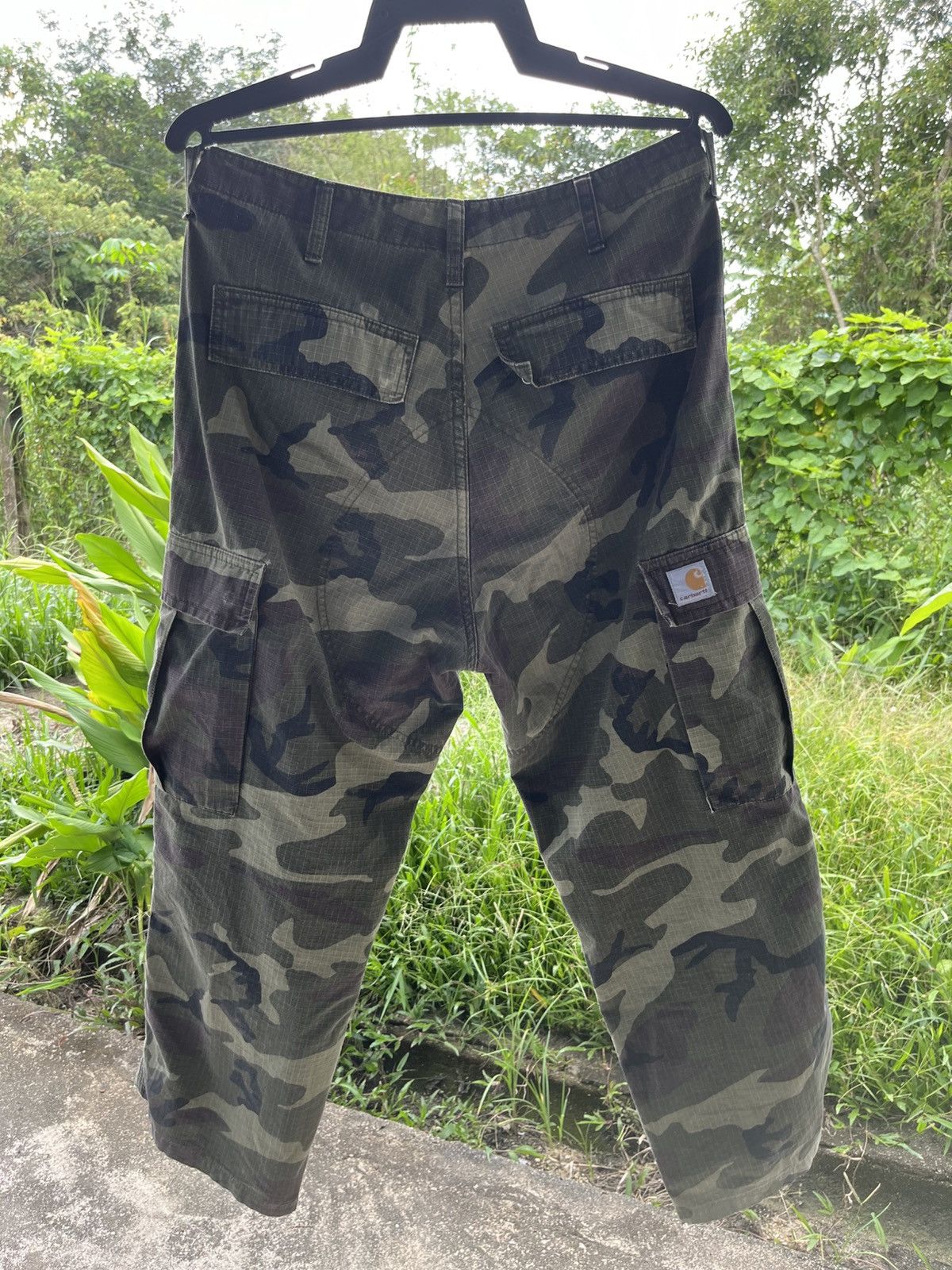 Carhartt Rare Carhartt cargo six pocket camo Size US 30 / EU 46 - 2 Thumbnail