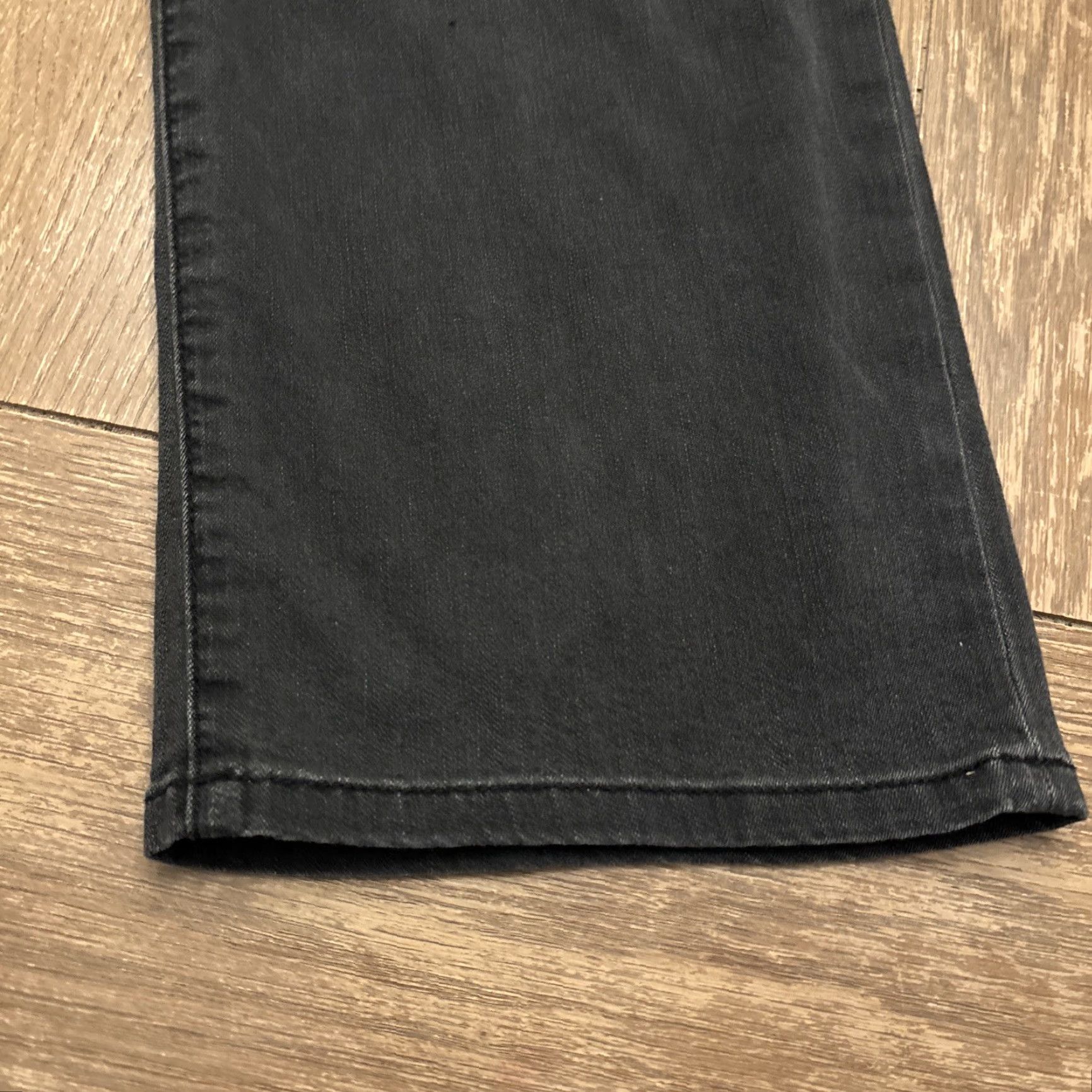 TravisMathew Travis Mathew Jeans Mens 38 Black Straight Leg Denim Stretch Casual 38x32 Hard to read? Size US 38 / EU 54 - 2 Thumbnail