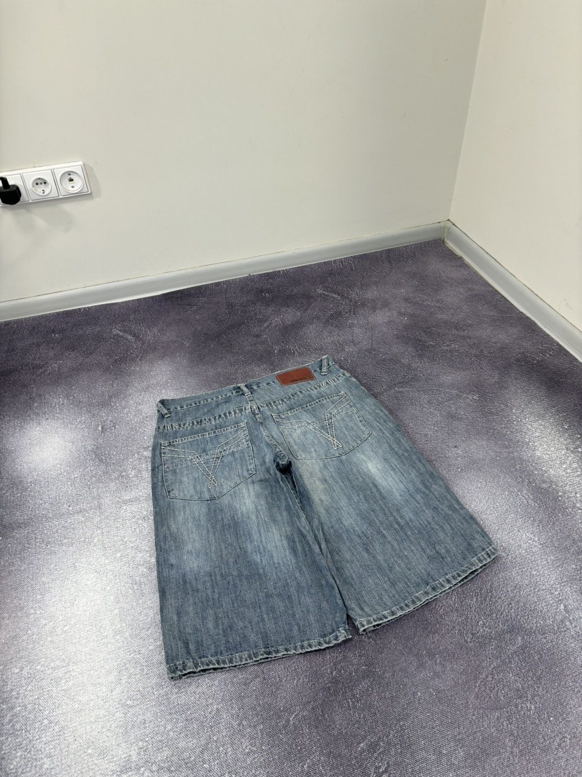 Ecko Unltd. Vintage Ecko Unltd Y2K Hip Hop Hype Faded Baggy Denim Shorts Size US 32 / EU 48 - 10 Thumbnail