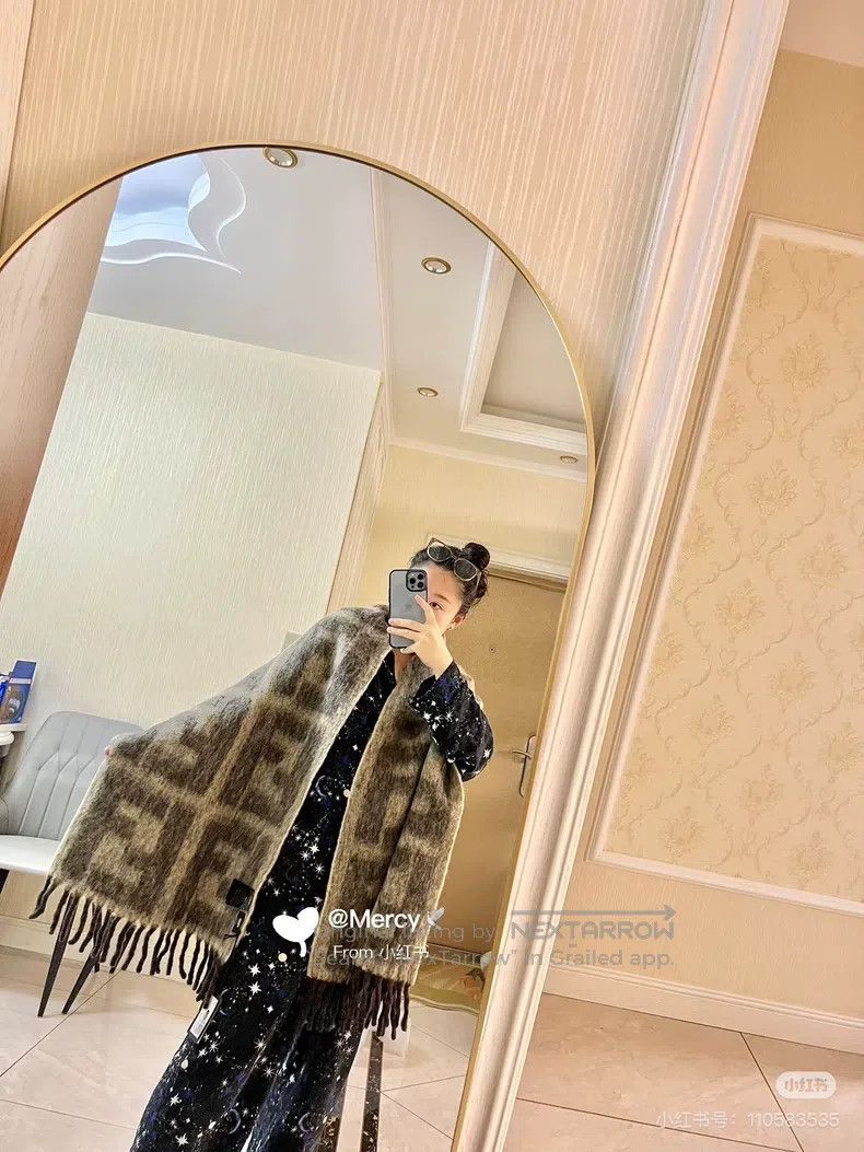 Fendi Fendi size 120cm*45cm Large Shawl Size ONE SIZE - 6 Thumbnail