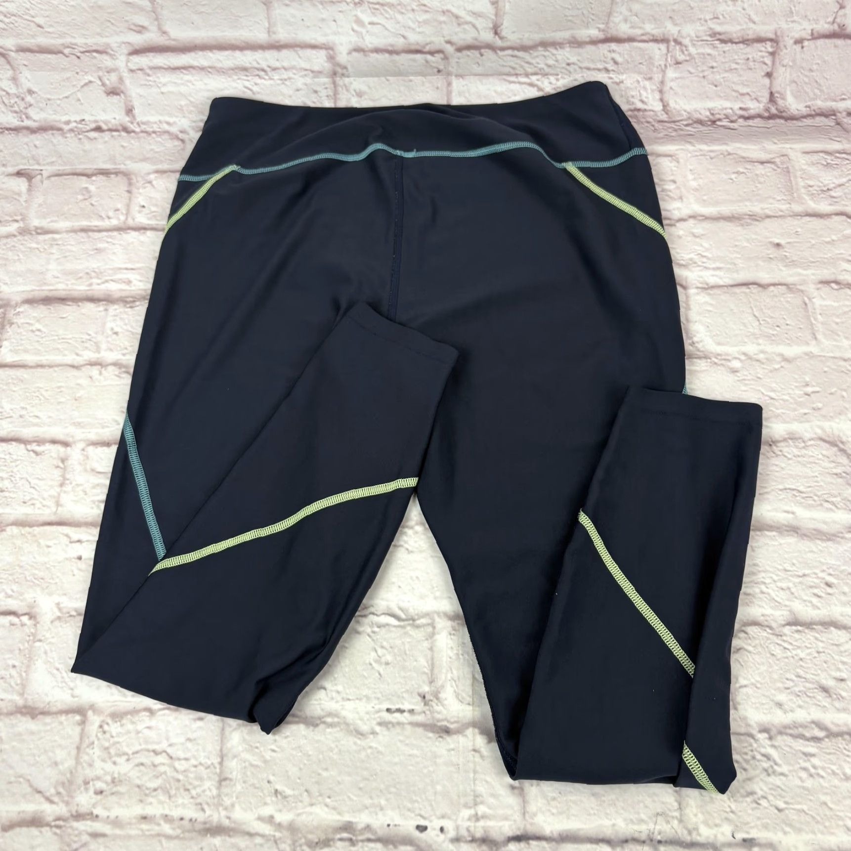 Puma PUMA Leggings Womens Large Black Running Compression Training 32x25 Skinny Inseam 25 Bold Logo Athletic Sport Womens Leggings Size 36" / US 14 / IT 50 - 5 Thumbnail