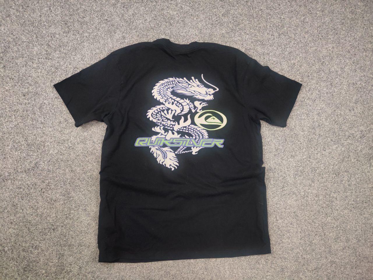 Quiksilver Quiksilver Black t-shirt logo Dragon japan back Vintage Tee Size US L / EU 52-54 / 3 - 8 Thumbnail