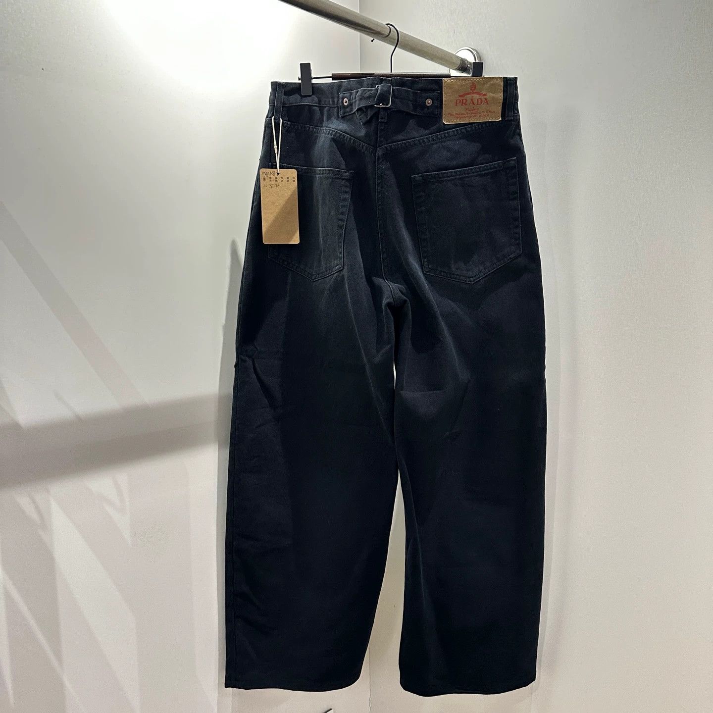 Prada Prada Wide-Leg Jeans Tri Logo Leather Patch 28 Size 28" / US 6 / IT 42 - 2 Thumbnail