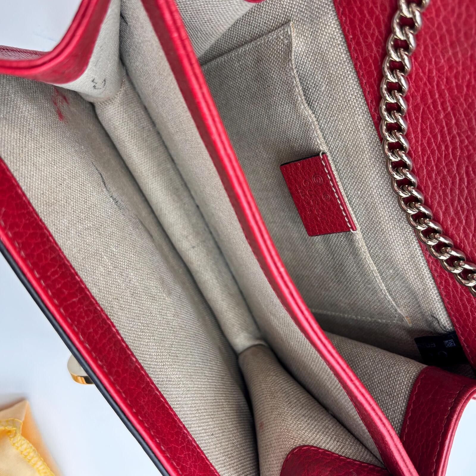 Other Gucci Interlocking GG Red Leather Chain Crossbody Bag Size ONE SIZE - 10 Thumbnail