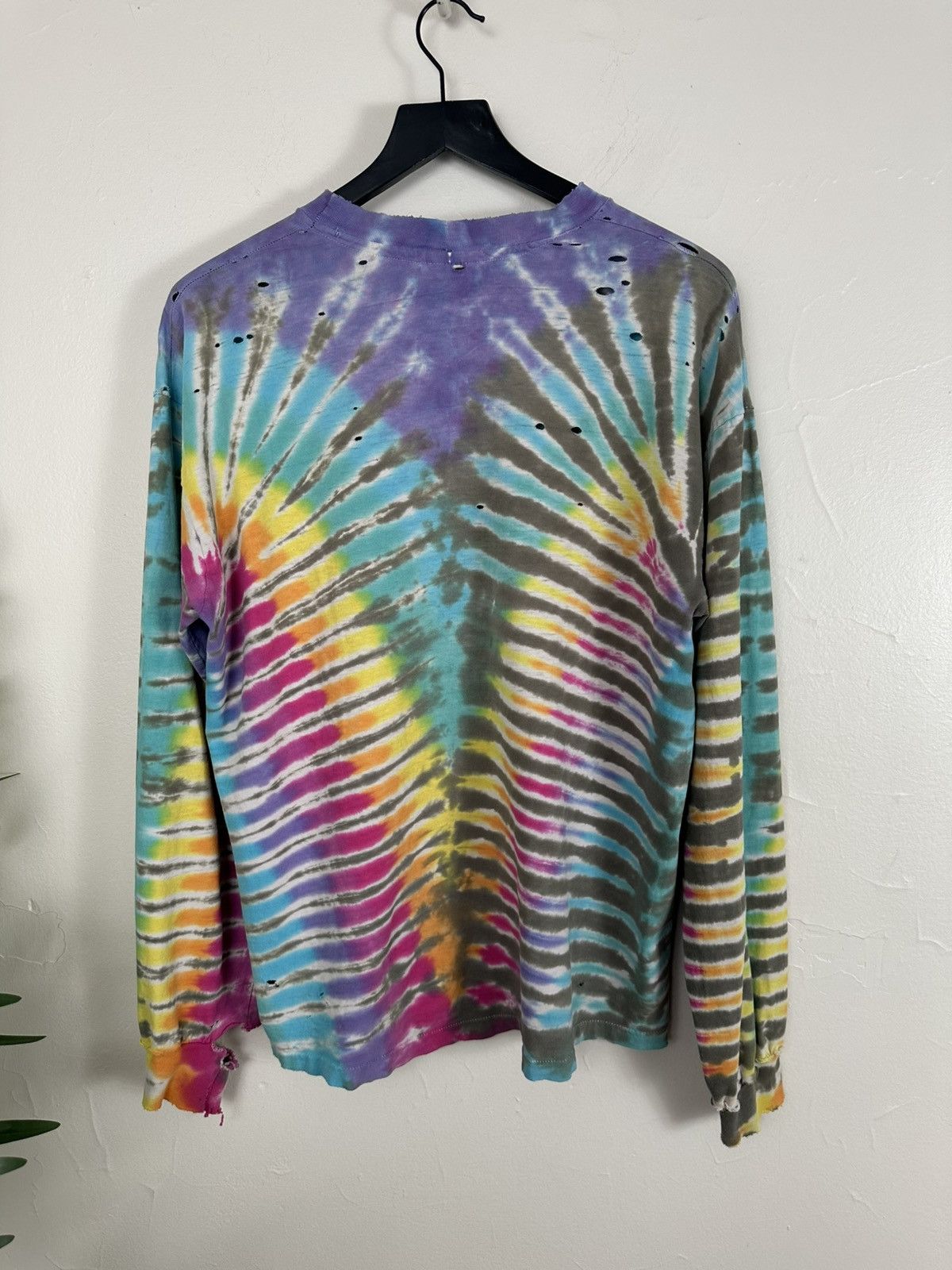 Hanes (L) AMAZING THRASHED OUT Tye Dye Longsleeve Tee Size US L / EU 52-54 / 3 - 12 Thumbnail