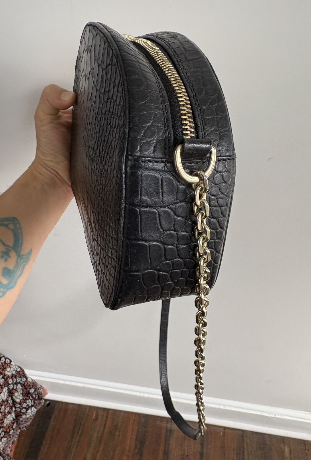 Sezane Sézane Croc-Embossed Crossbody Bag – Black Leather Size ONE SIZE - 7 Thumbnail