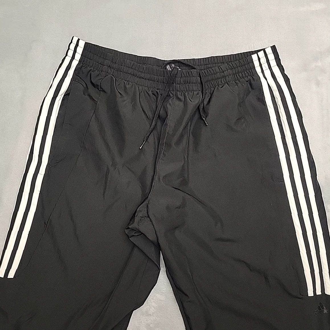 Adidas Adidas Pants Men L Black 3 Stripe Active 360 Track Athleisure Retro Y2K Pants Mens L Black 3 Stripe Active 360 Track Athleisure Retro Y2K Size US 33 - 4 Thumbnail