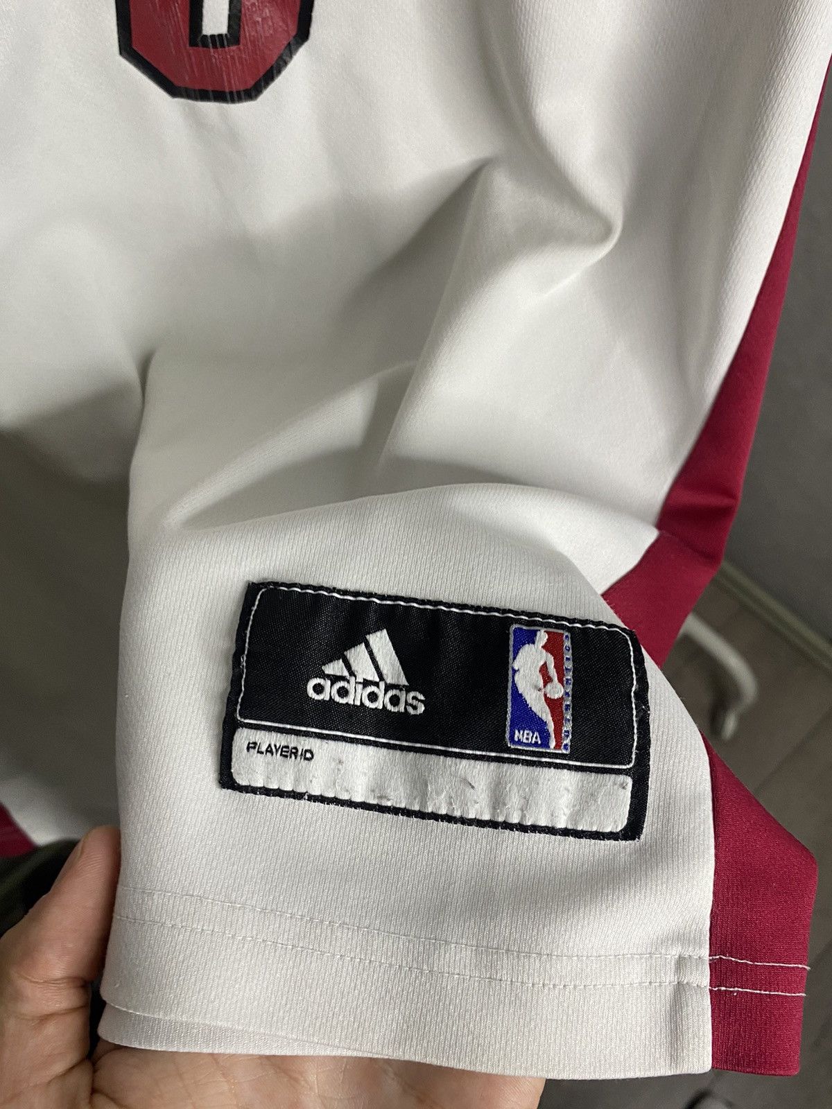 Adidas × NBA × Vintage Adidas miami heat nba James 6 jersey basketball size L Size US L / EU 52-54 / 3 - 4 Thumbnail