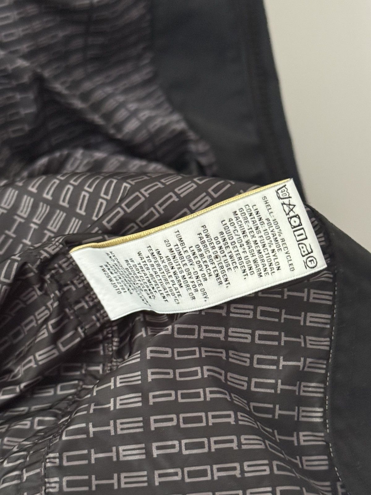 Aime Leon Dore × Porsche Design ALD x Porsche Gore-Tex Cabrio Jacket Size US L / EU 52-54 / 3 - 11 Thumbnail