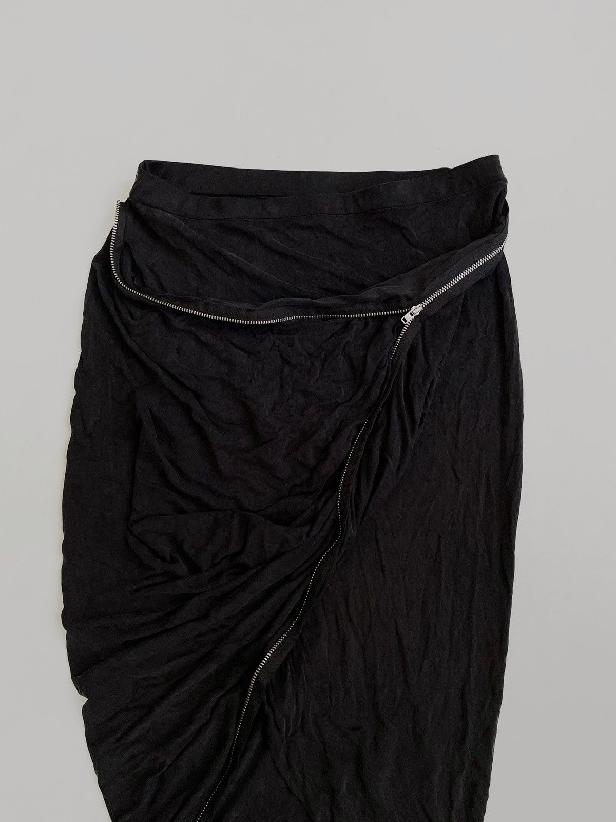 20471120 × The Kooples The kooples avant-garde zip midi skirt Size 26" / US 2 / IT 38 - 4 Thumbnail