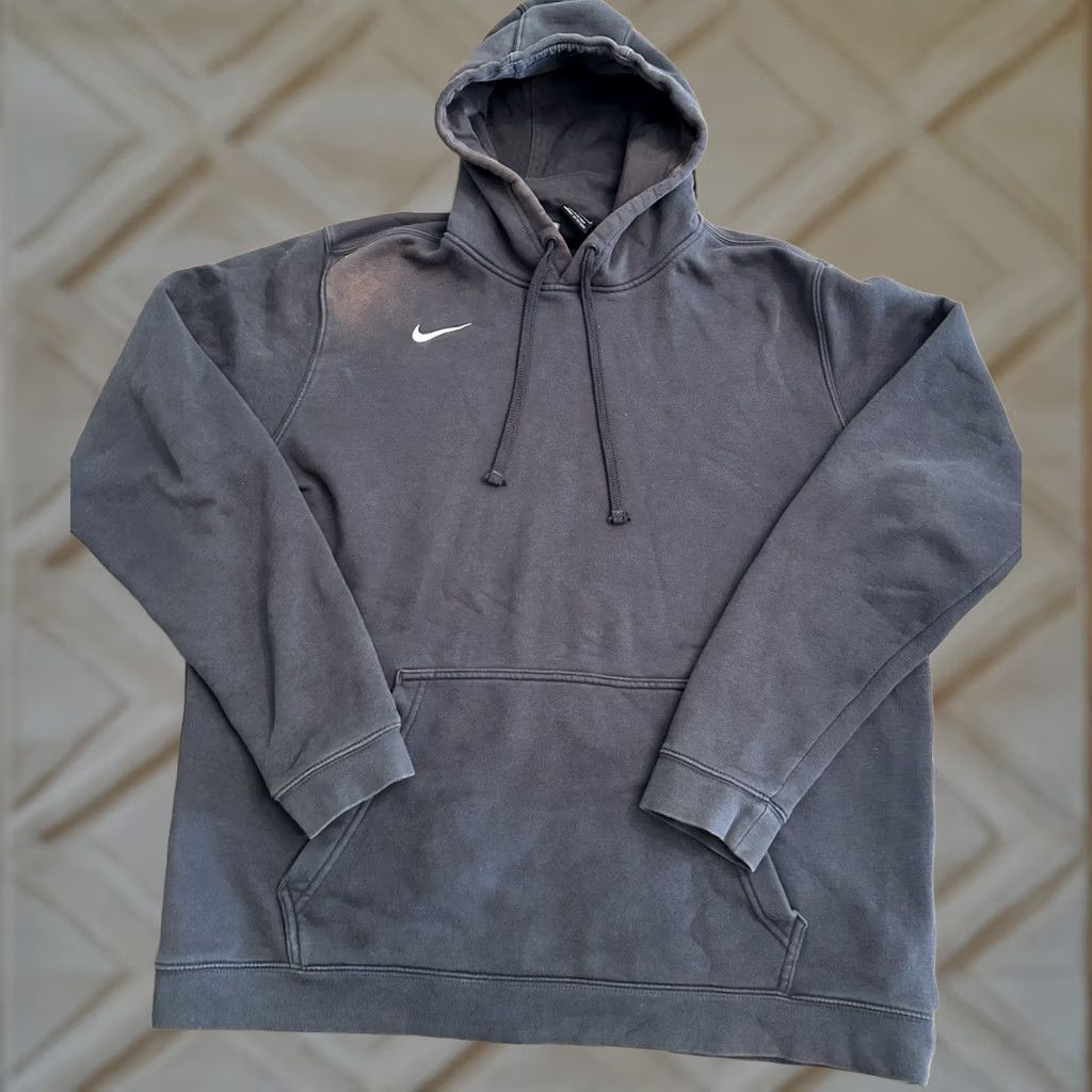 Nike VINTAGE Nike Hoodie Sweatshirt Black Size L Made In USA Distressed Sun Fade Mens Size US L / EU 52-54 / 3 - 1 Thumbnail