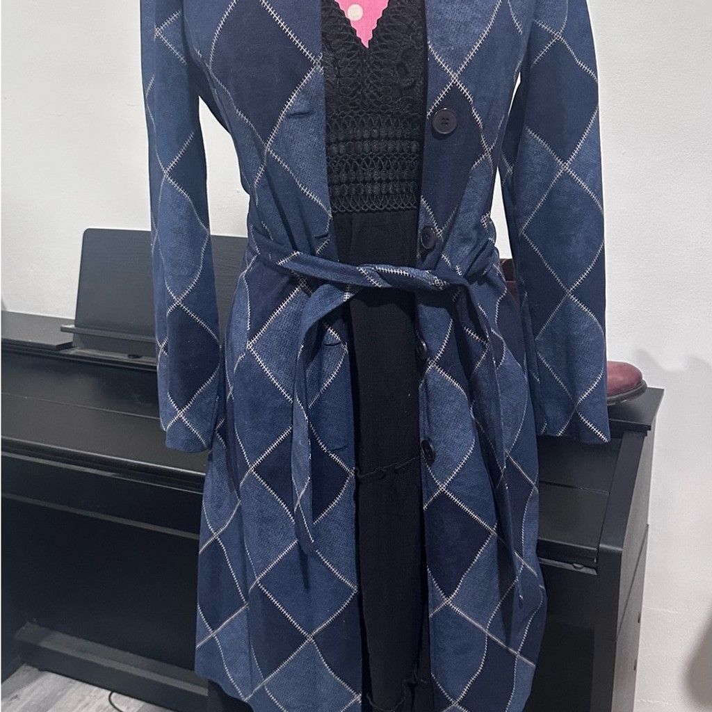 H&M Vintage inspired coat Size ONE SIZE - 2 Thumbnail