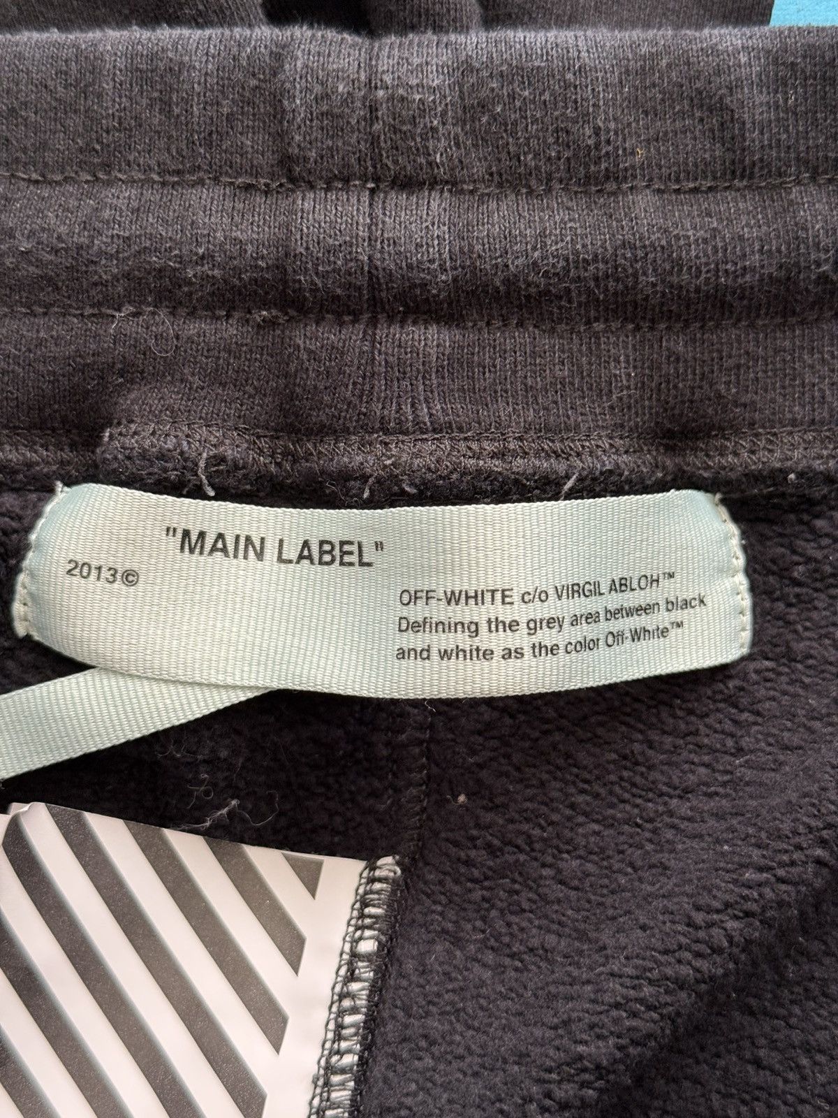 Off-White Off-White Gradient sweat short Size US 34 / EU 50 - 7 Thumbnail