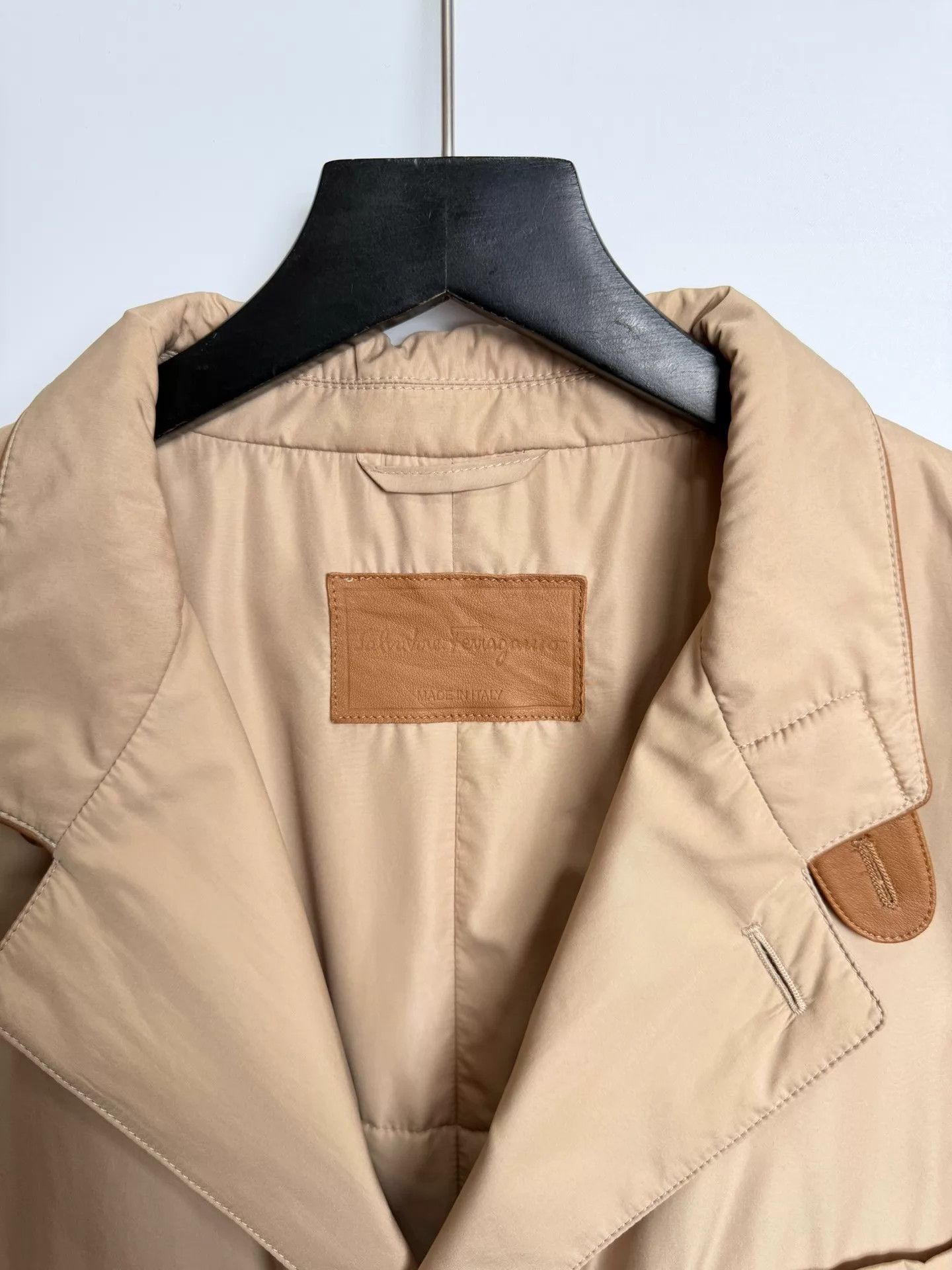Salvatore Ferragamo Ferragamo Beige Leather-Paneled Padded Suit Jacket 54 Size US L / EU 52-54 / 3 - 7 Thumbnail