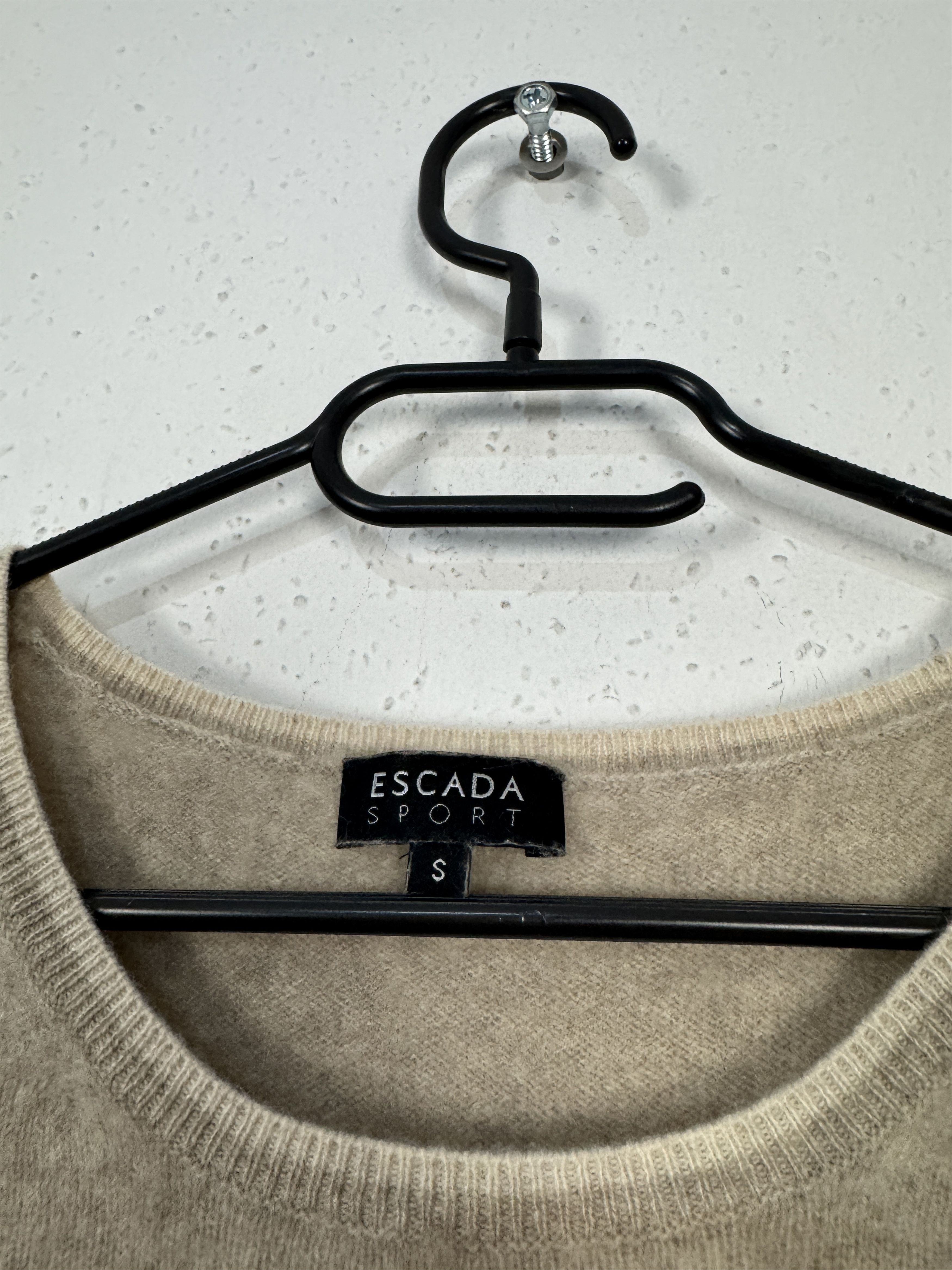 Escada Escada beige 100% Cashmere sweater S Size S / US 4 / IT 40 - 2 Thumbnail