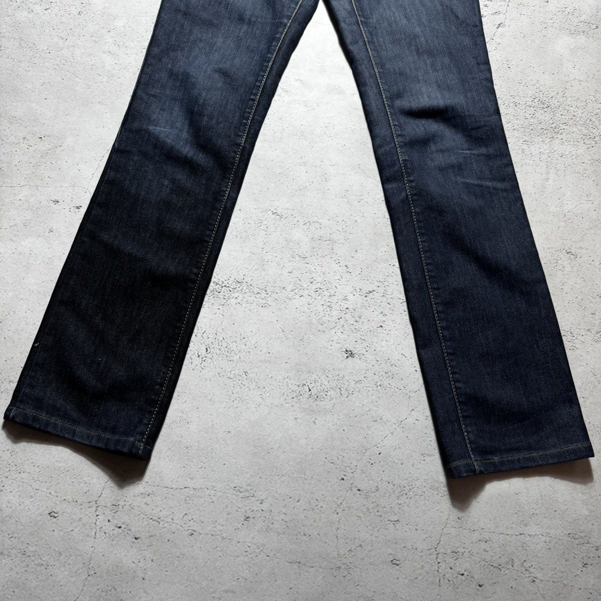 Roberto Cavalli rare flared roberto cavalli jeans golden logo y2k Size 28" / US 6 / IT 42 - 8 Thumbnail