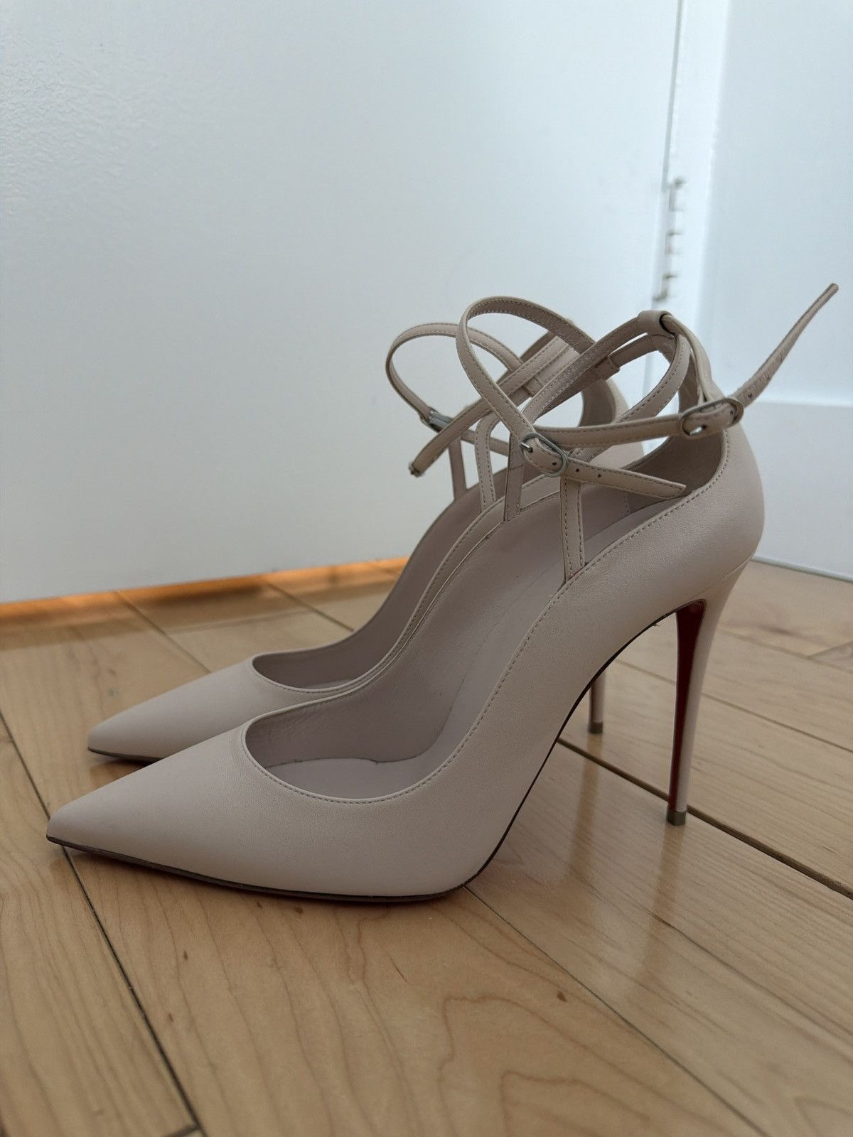 Christian Louboutin Christian louboutin Size US 9 / IT 39 - 1 Thumbnail