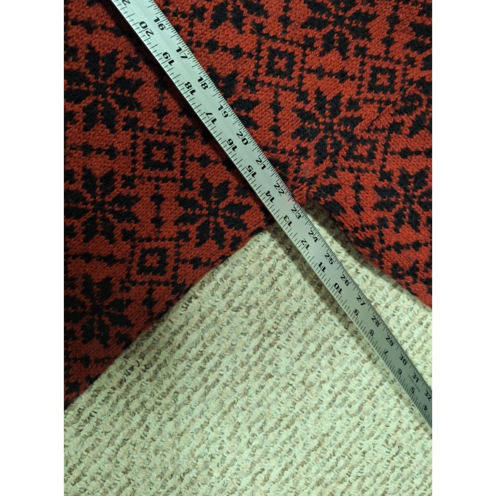 Vintage L.L.Bean Sweater Women's M 100% Merino Lamb's Wool Crew Neck Long Sleeve Red/Black Size M / US 6-8 / IT 42-44 - 3 Thumbnail